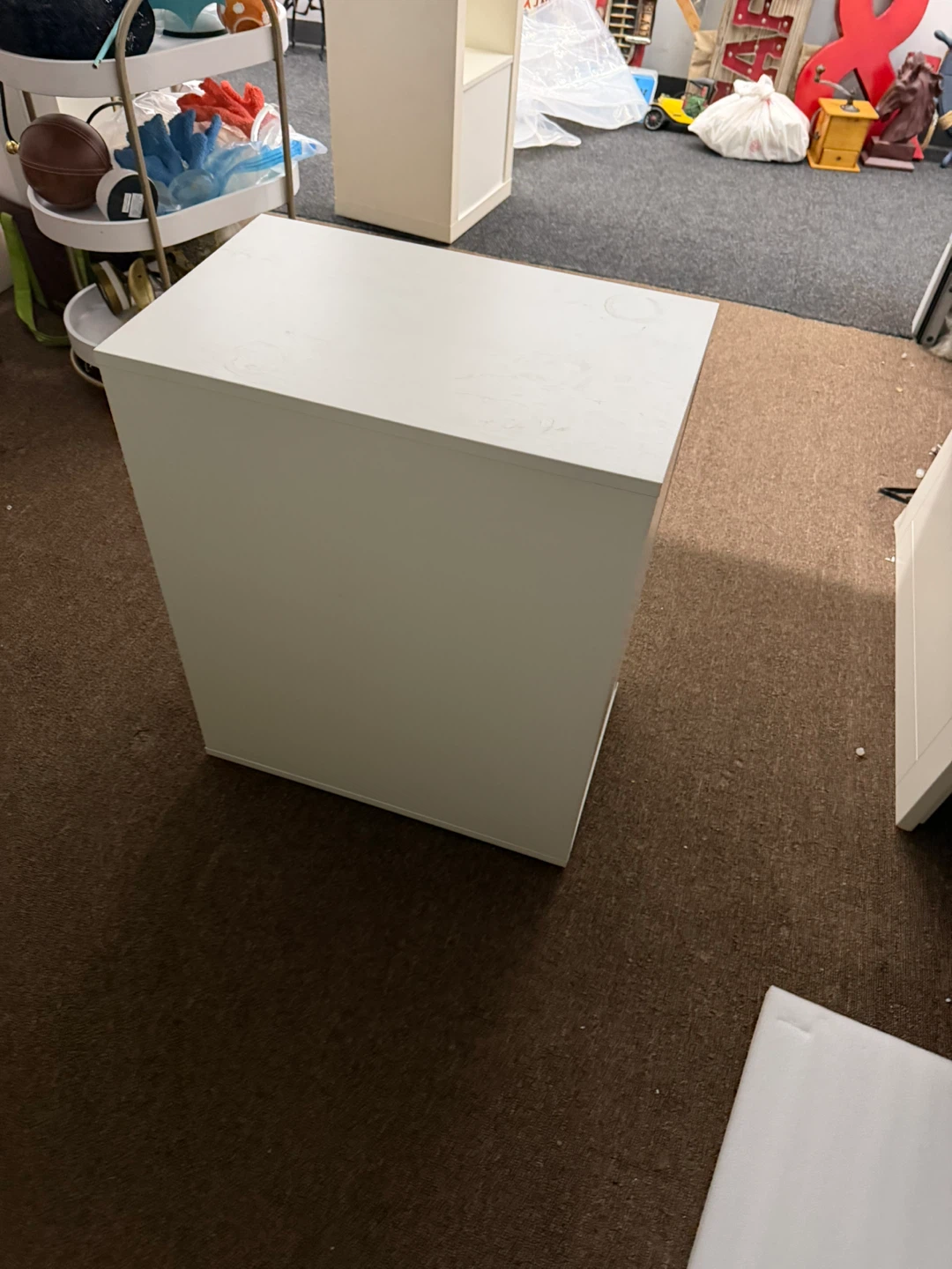 White Drawer Unit - photo 2
