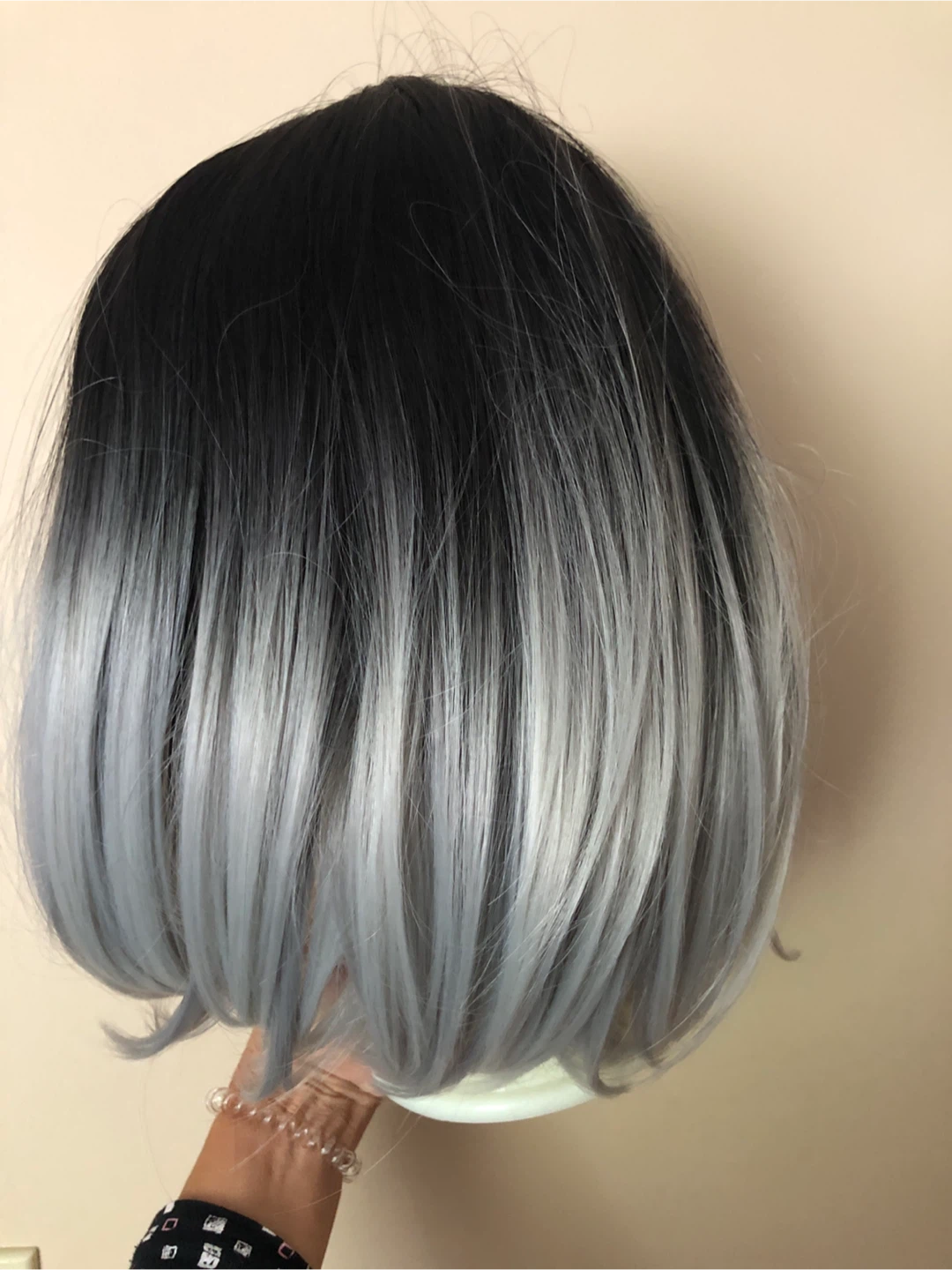 2 different style of black & grey wig - photo 2