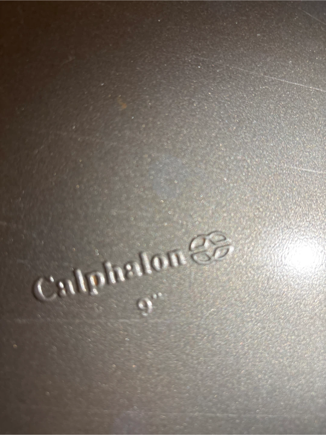 Calphalon 9" Round Cake Pans & Muffin Tin - photo 2