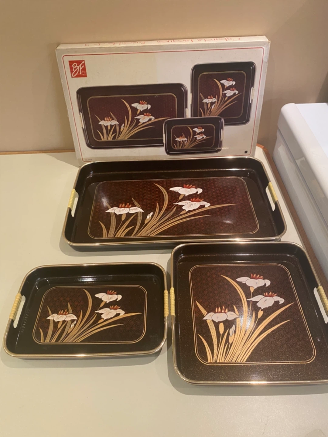 Vintage BK Serving Tray Set with Box - photo 2