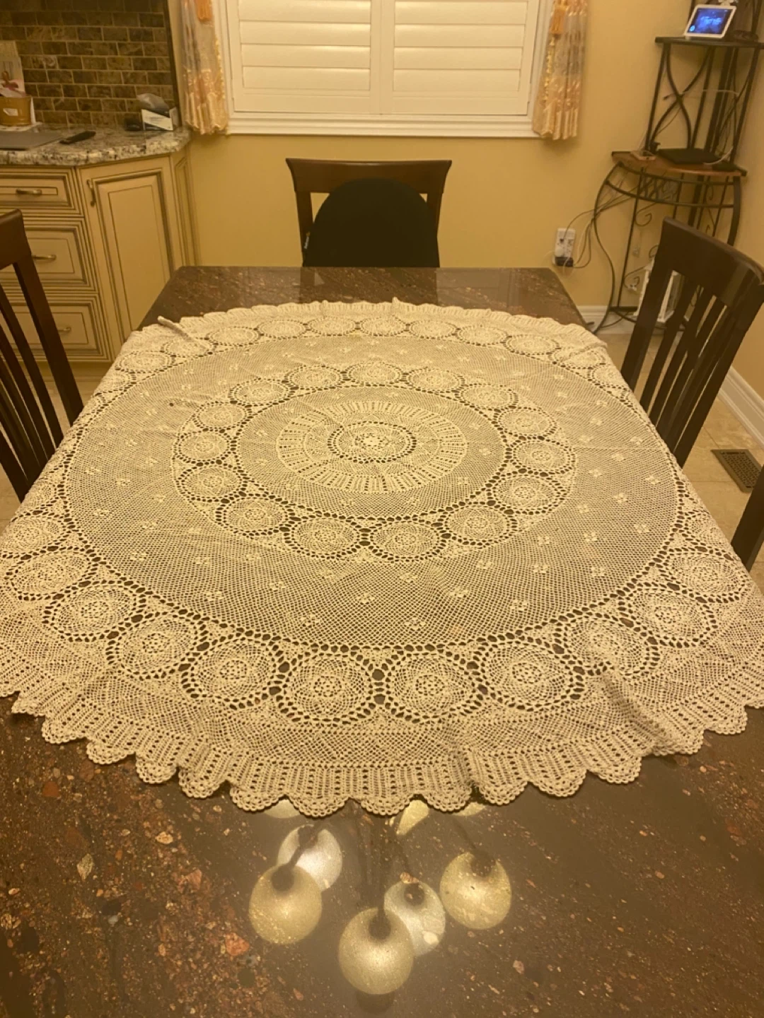 Crocheted Tablecloth - Round, Beige