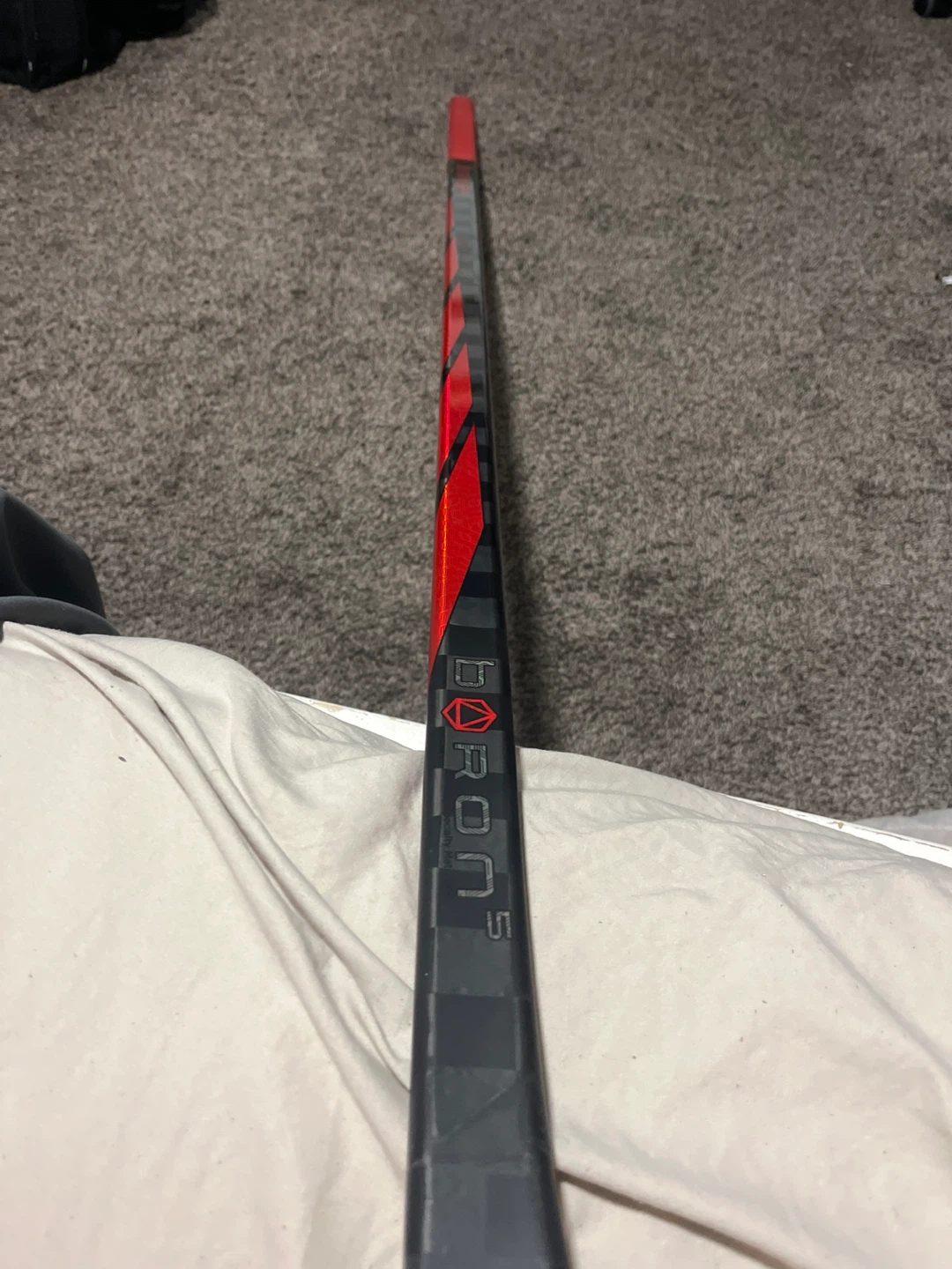 Game used signed Thomas Chabot stick - photo 3