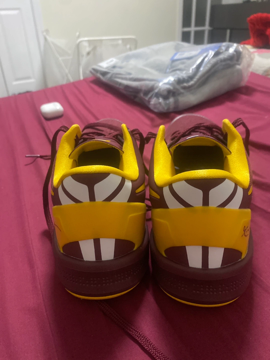 Nike Kobe 8 protro USC Shoes size 9 - photo 4
