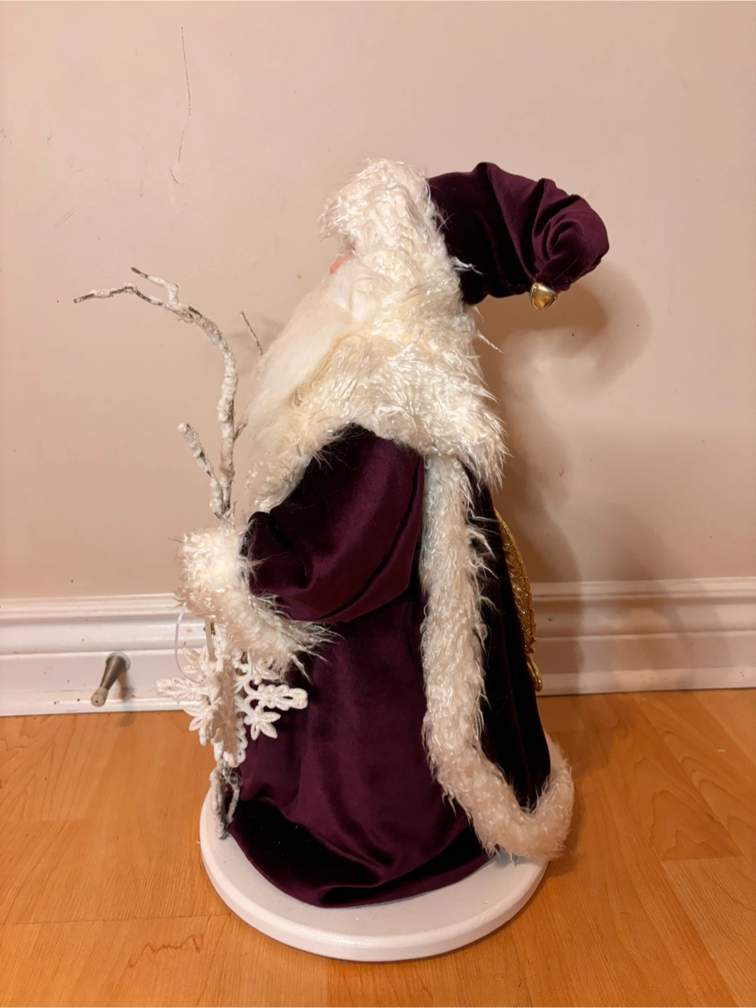 Handcrafted Shemavonians Santa – 19.5” Tall – Solid Wood Base - photo 2