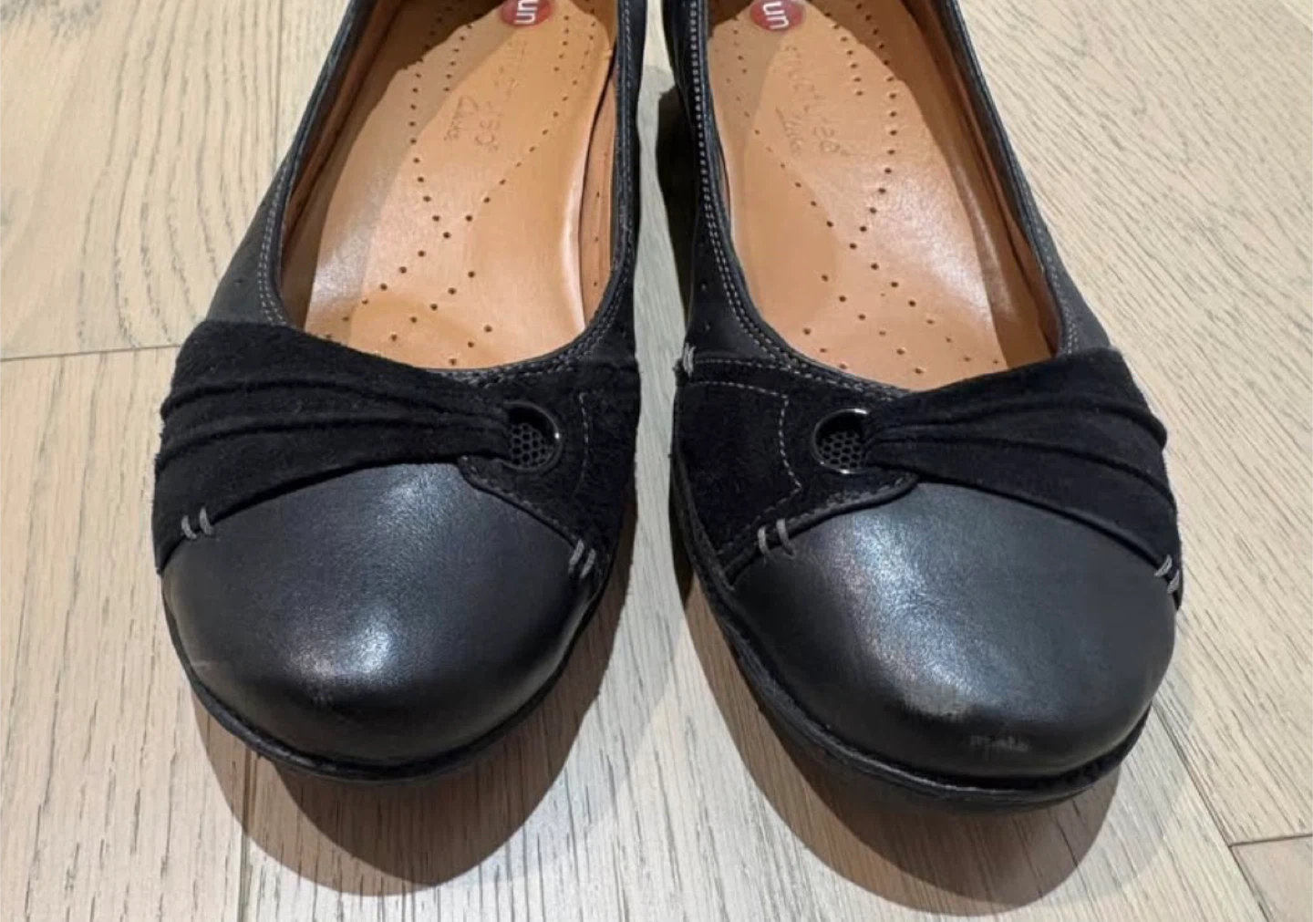 Clarks Unstructured Black Flats - size 10 - photo 4
