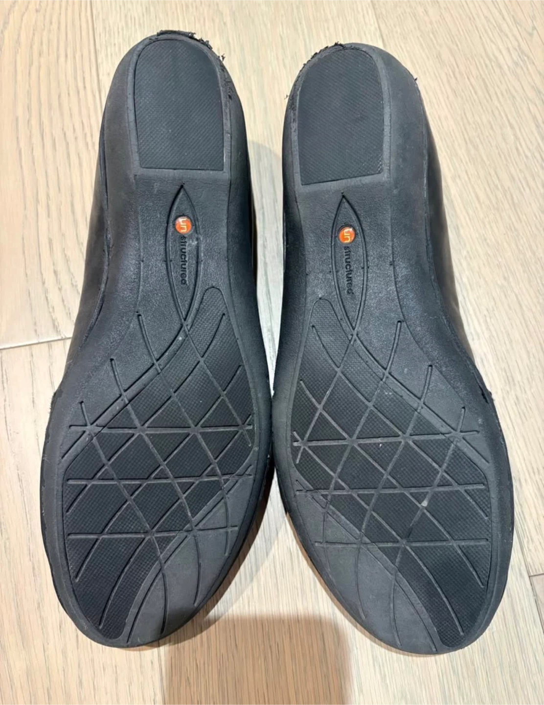 Clarks Unstructured Black Flats - size 10 - photo 3