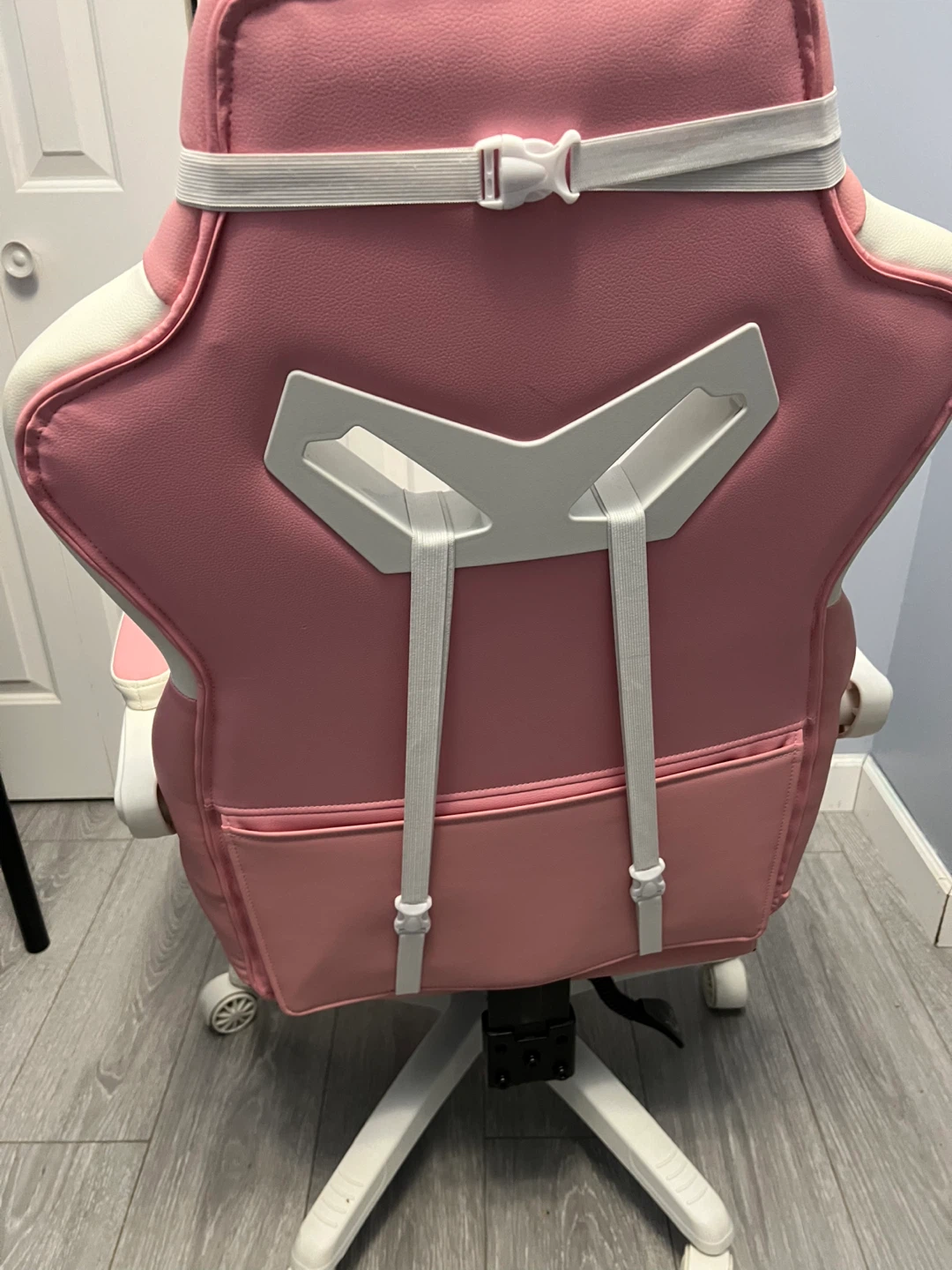 Dowinx Pink Gaming Chair - photo 2