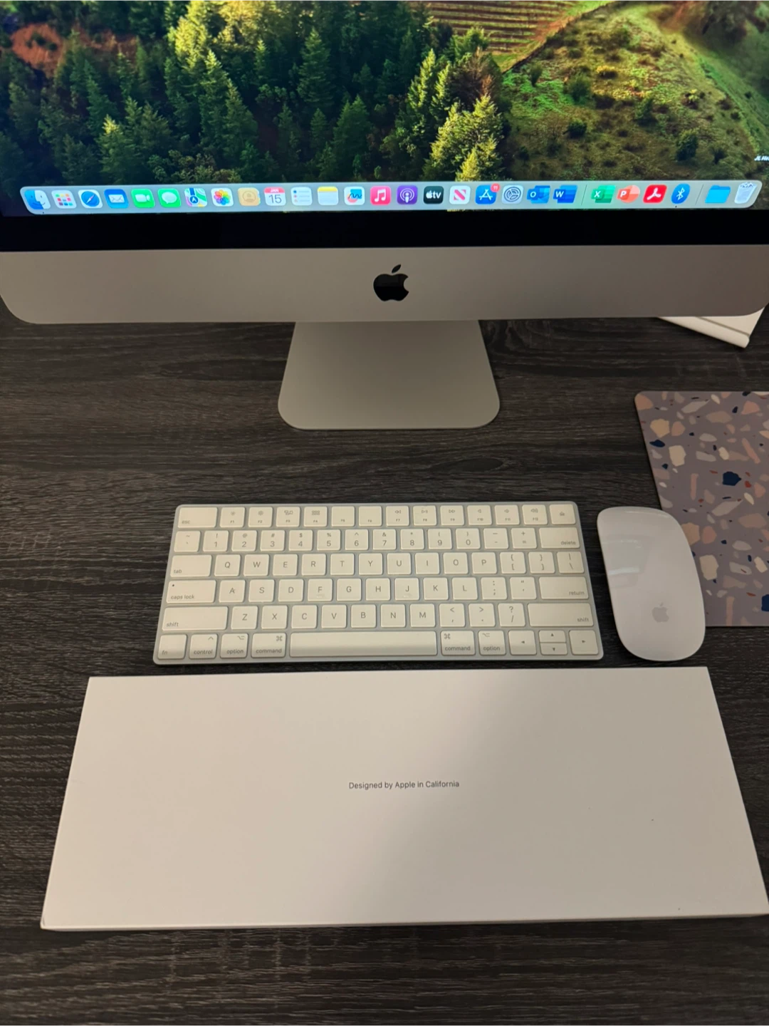 LIKE NEW 2019 Apple iMac with Retina (21.5", 8GB, 256GB SSD) - photo 2