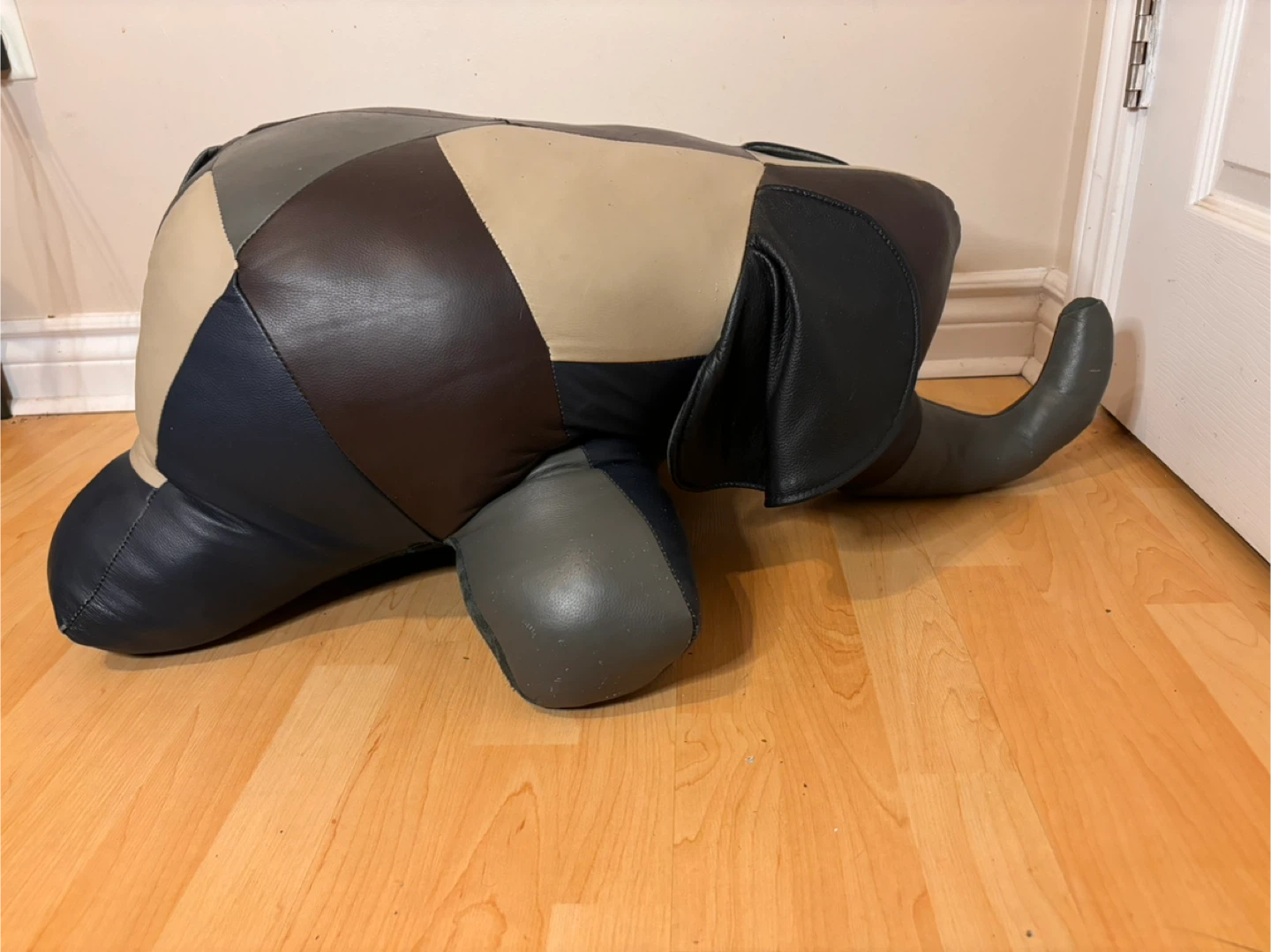 Vintage Handcrafted Indian Leather Elephant Ottoman – Large - photo 4