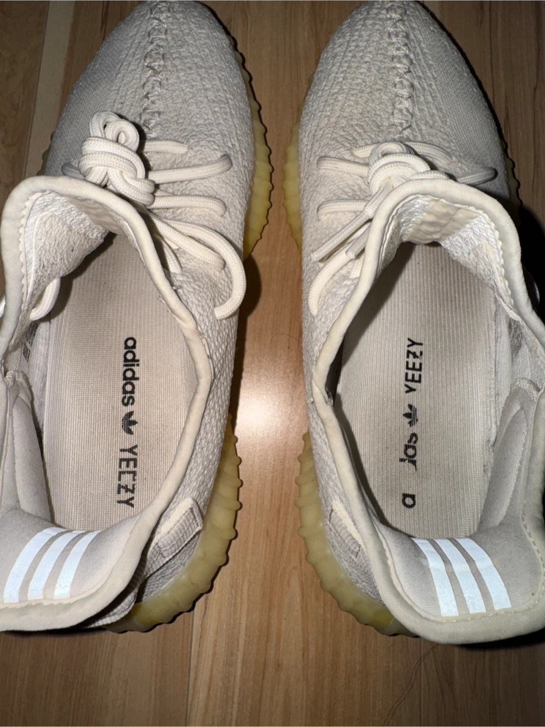 Adidas Yeezy Boost 350 V2 - size 9.5 (US) - photo 4