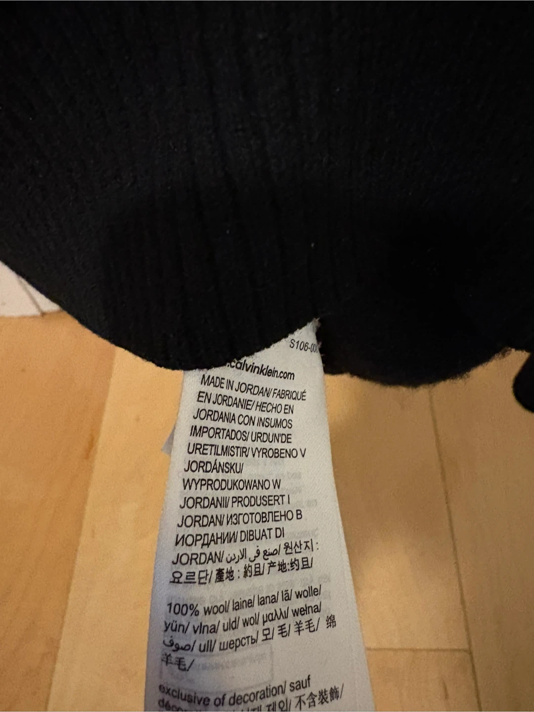 Calvin Klein Black Wool V-Neck Sweater - XS - photo 3