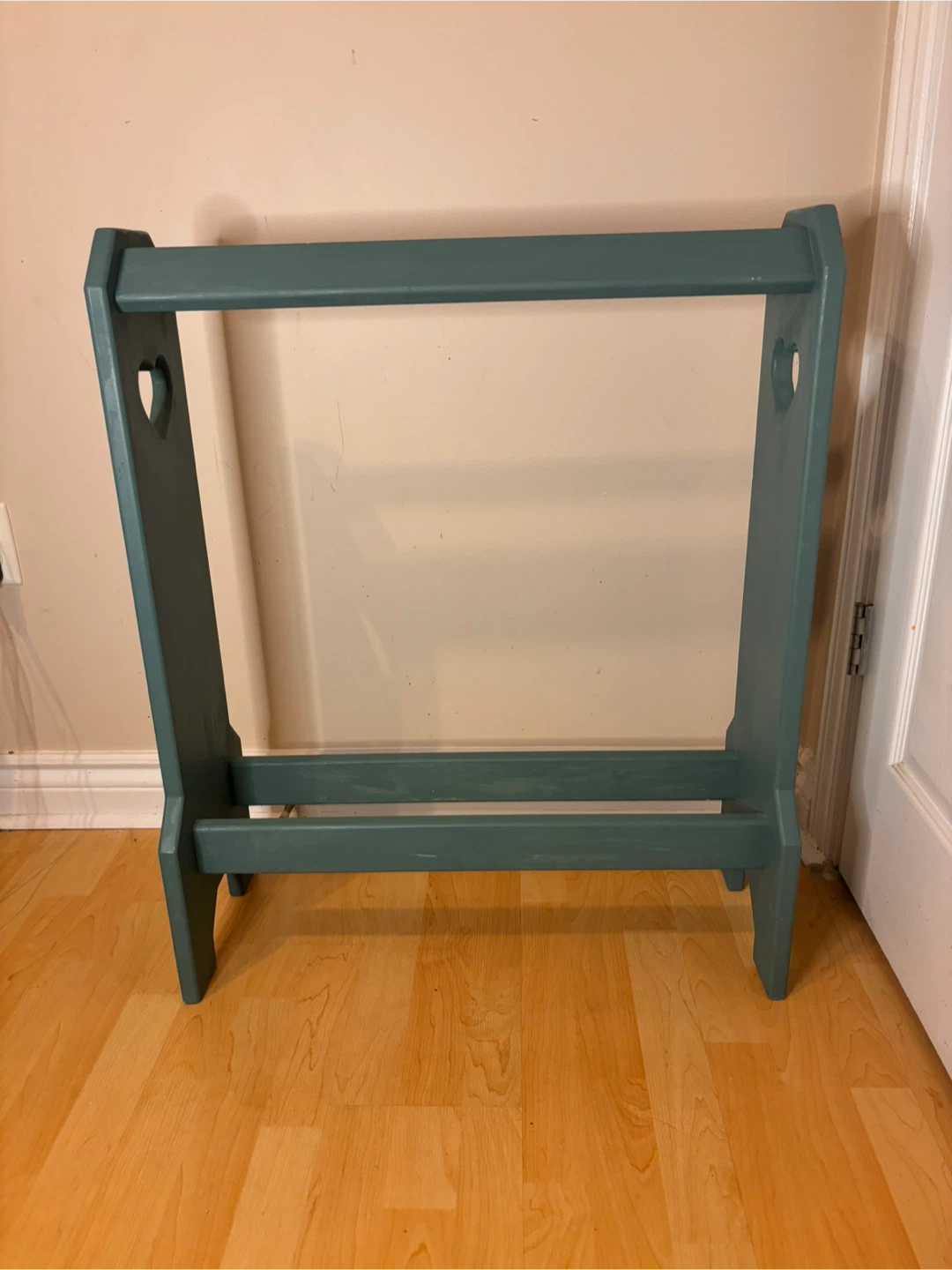 Solid Wood Blanket / Quilt Rack – Cottage Style