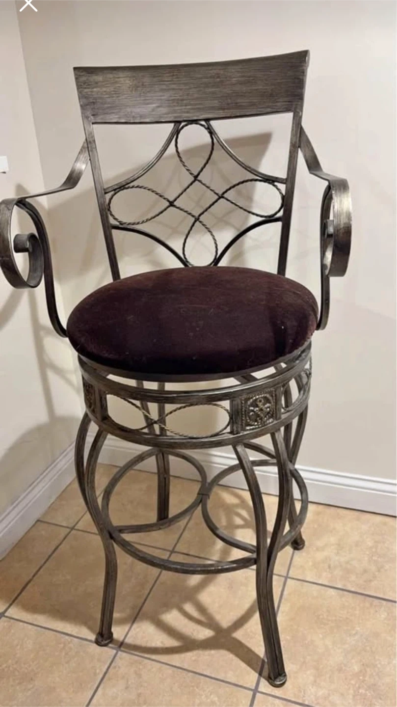 🥕Metal Swivel Bar Stool with Arms