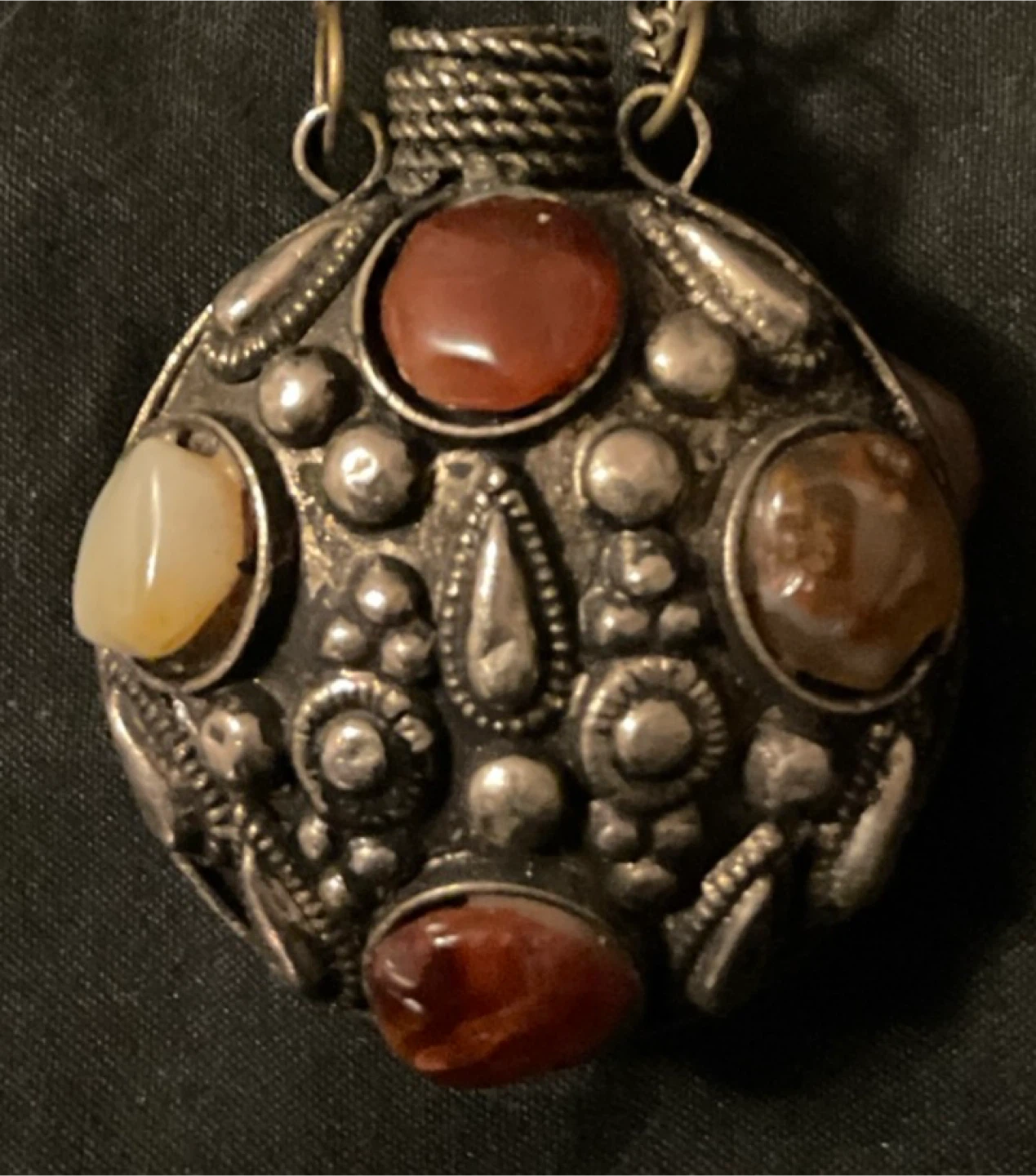 Vintage middle eastern perfume pendant - photo 3