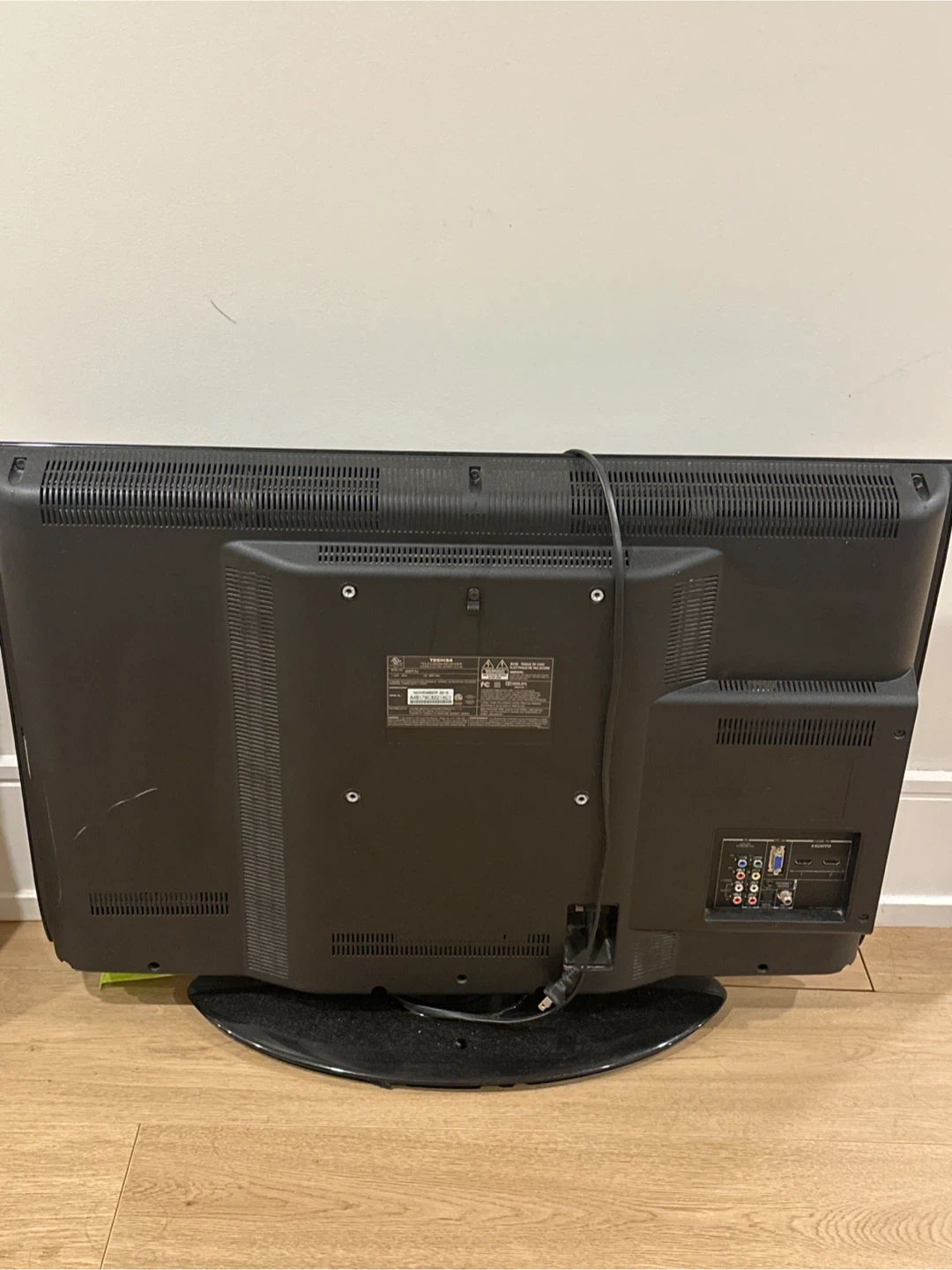 4 Screens (Toshiba, ViewSonic & Dell)