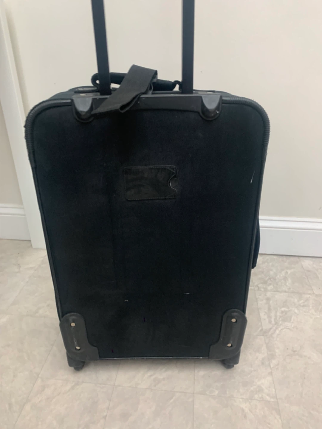 Carry On Luggage / Bag - Black Rolling Carry-On Suitcase - photo 5