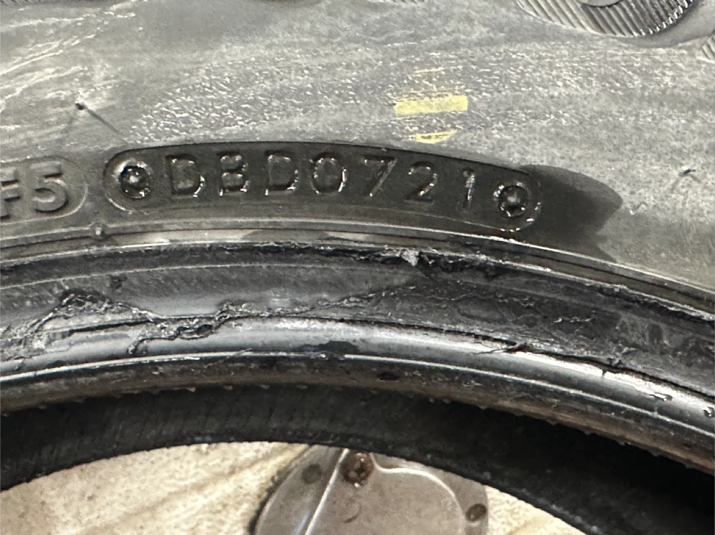 225/65R17 Bridgestone winter tire - photo 3