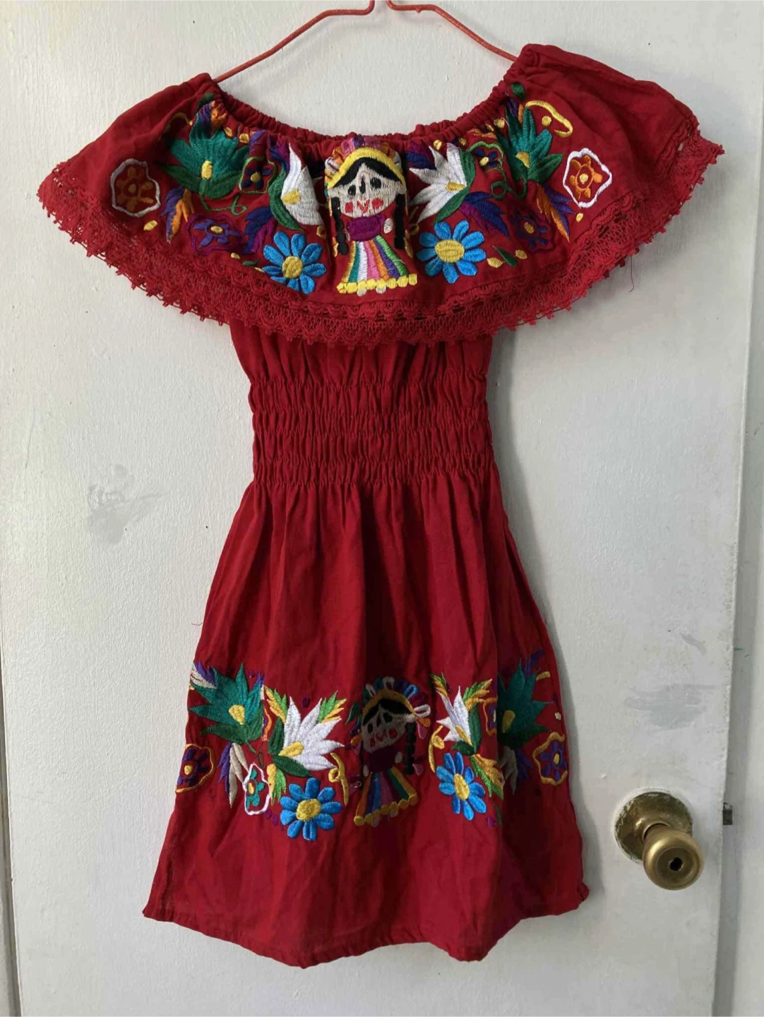 Girls dress size 4 🥕