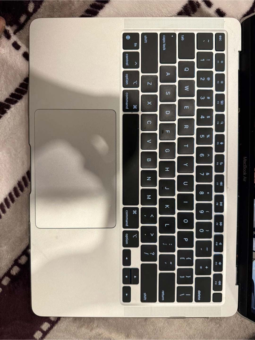MacBook Air with M2 Chip - photo 5