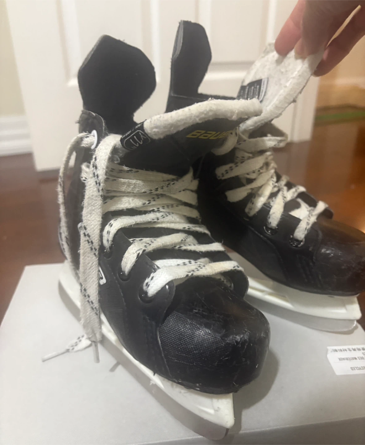 Bauer Hockey Skates, size Y11R ( US Y 12)❤️ - photo 2