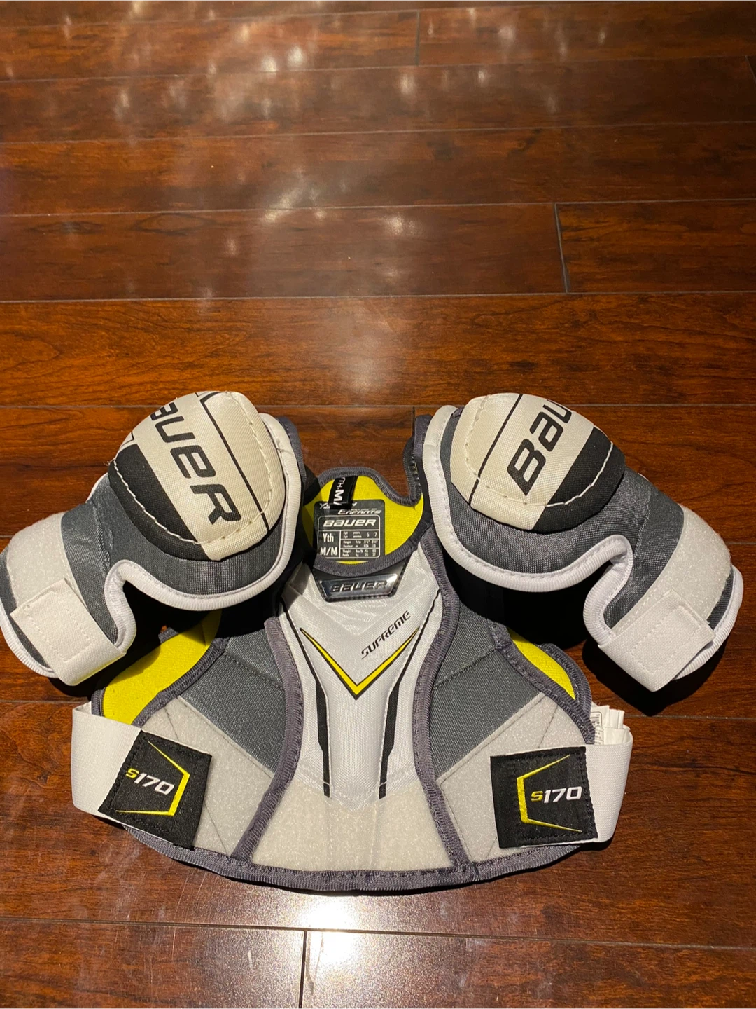 Whole set of kids’ hockey gear ❤️（4-5 year old) - photo 2