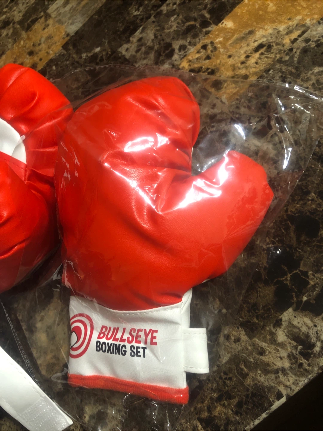 NEW-Bullseye kids Boxing Set - New in Package! - photo 3