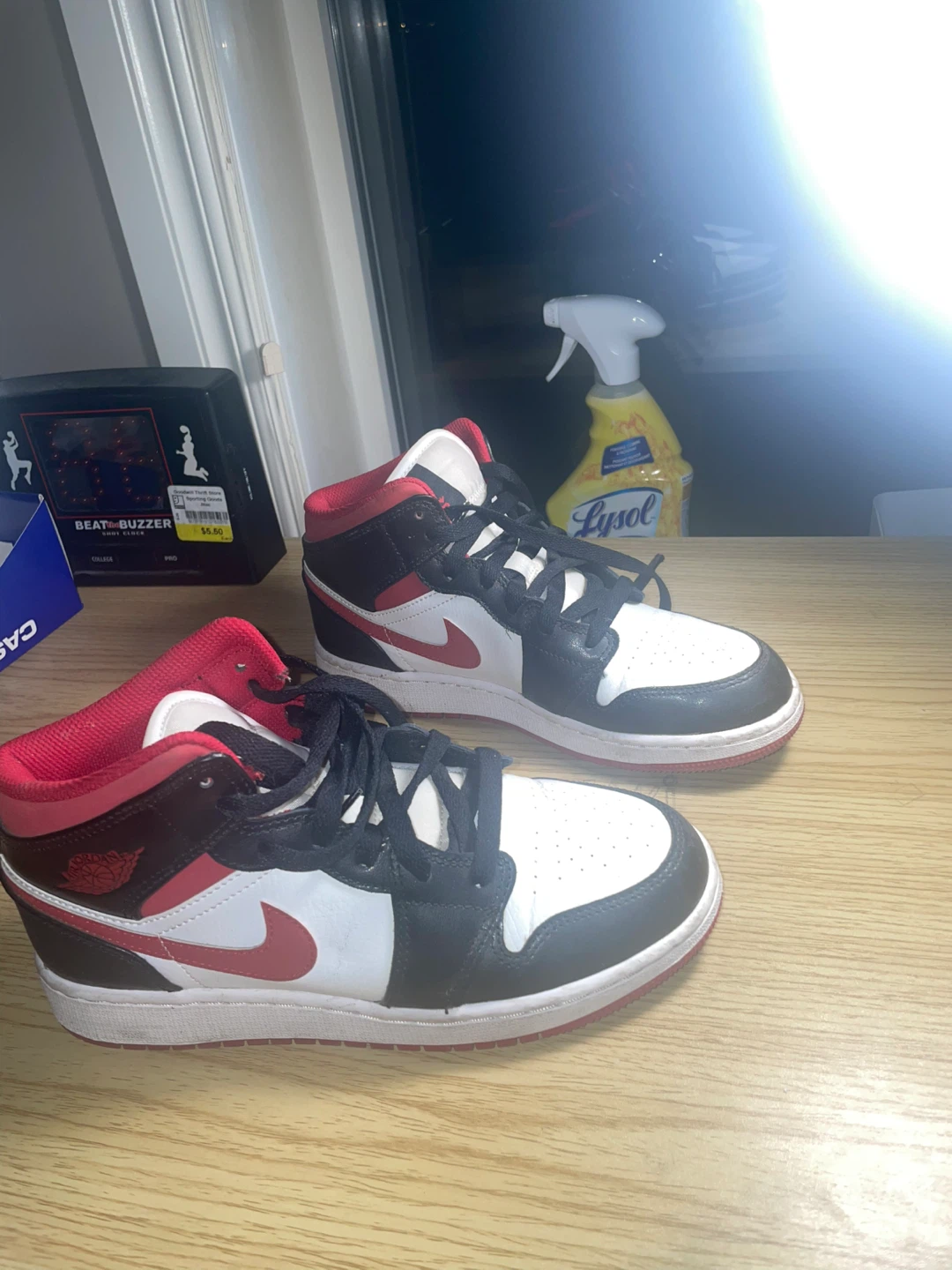 Air Jordan 1 Mid - Black/White/Red
