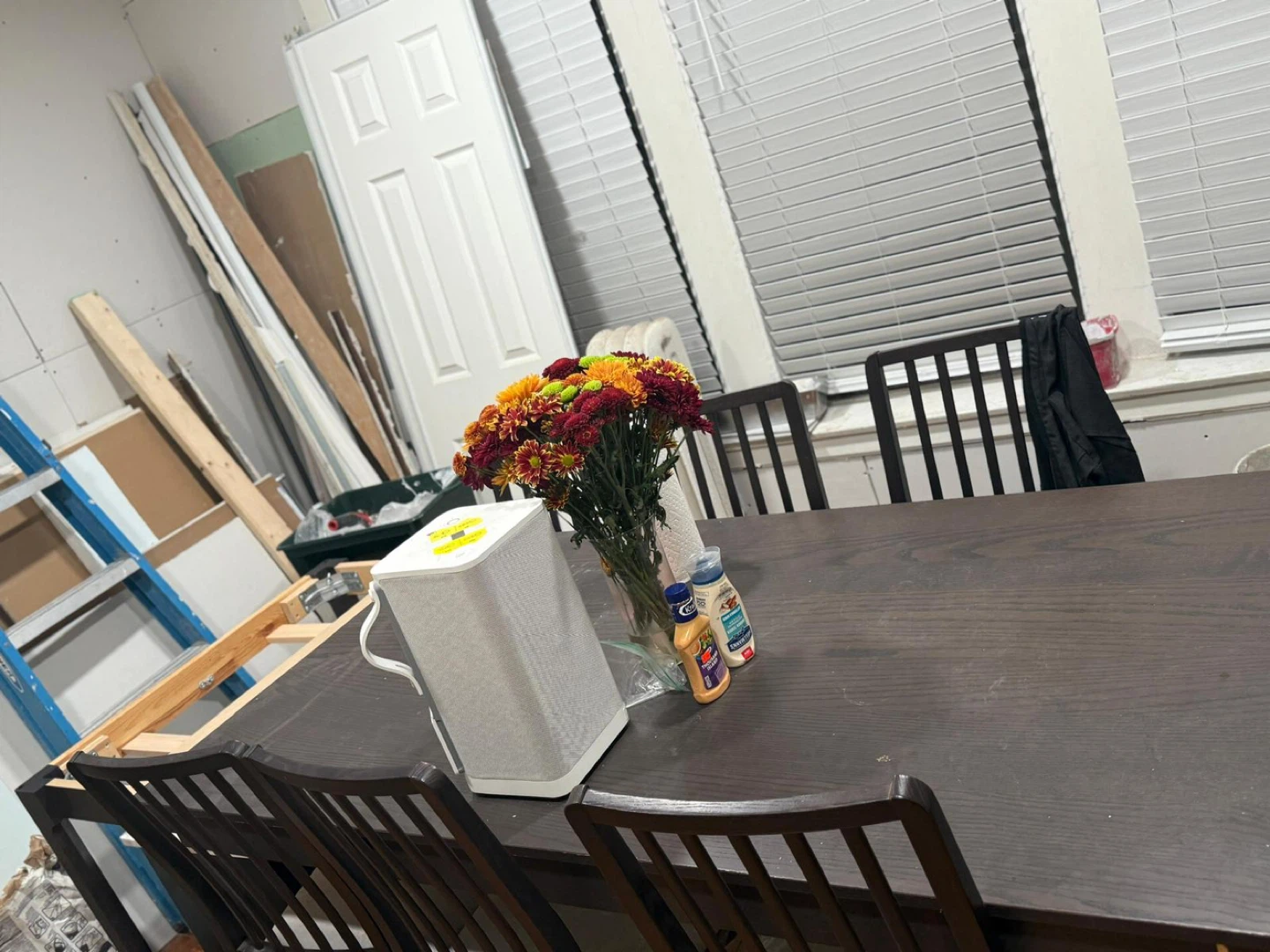 Dining table - photo 4