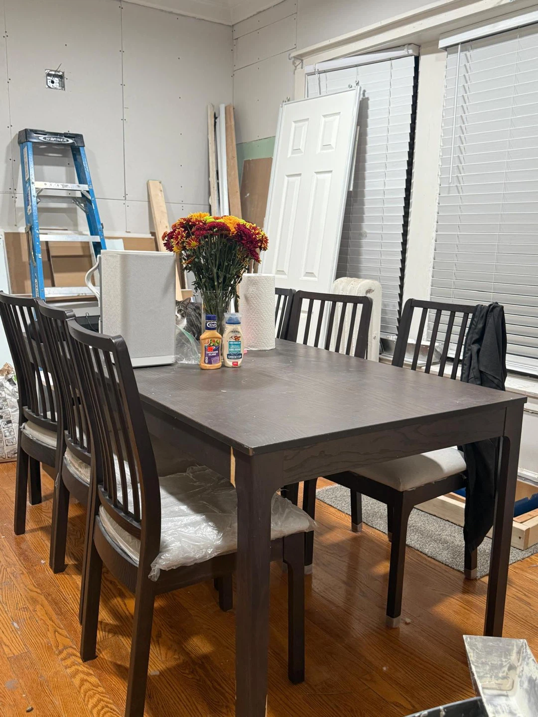 Dining table - photo 3
