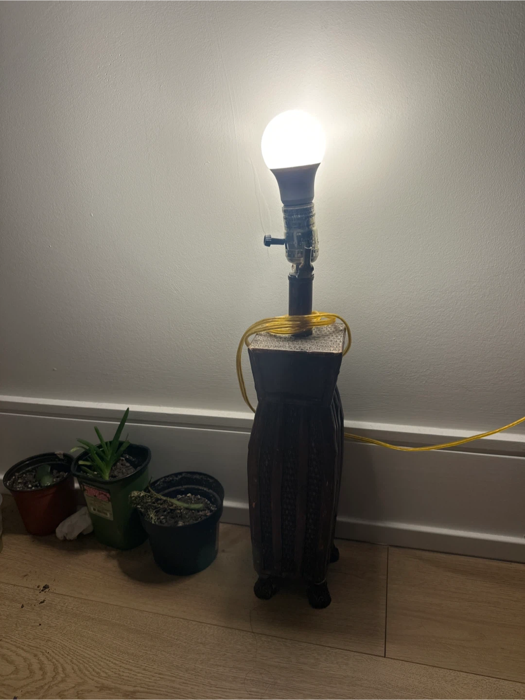 Vintage Brown Wood Accent Lamp - photo 2