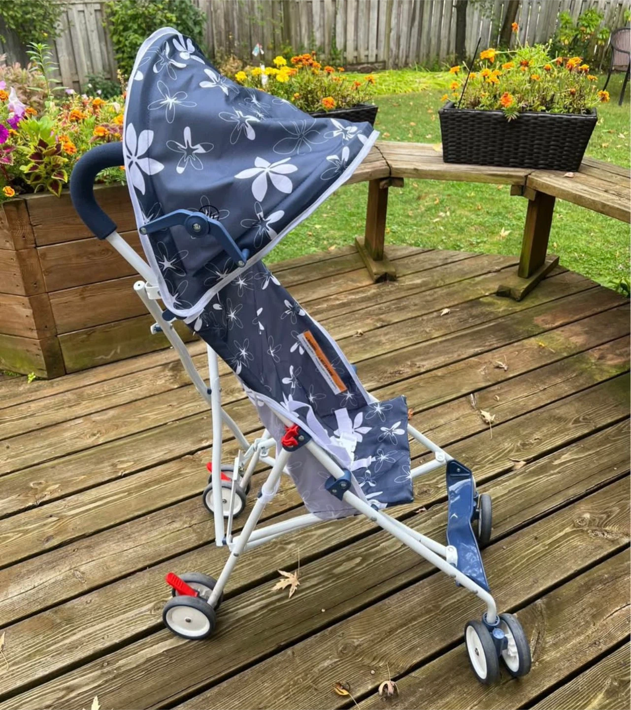 Bily Umbrella Stroller - Navy & White Flowers