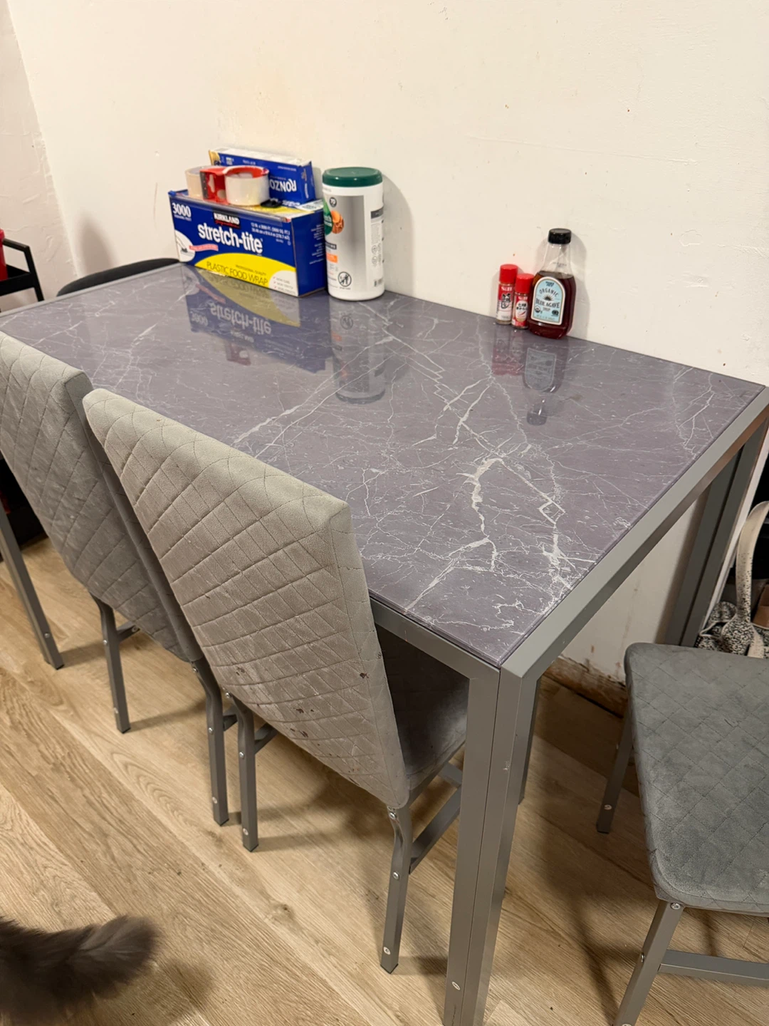 Dining Table with 4 Chairs - Gray Marble - photo 3
