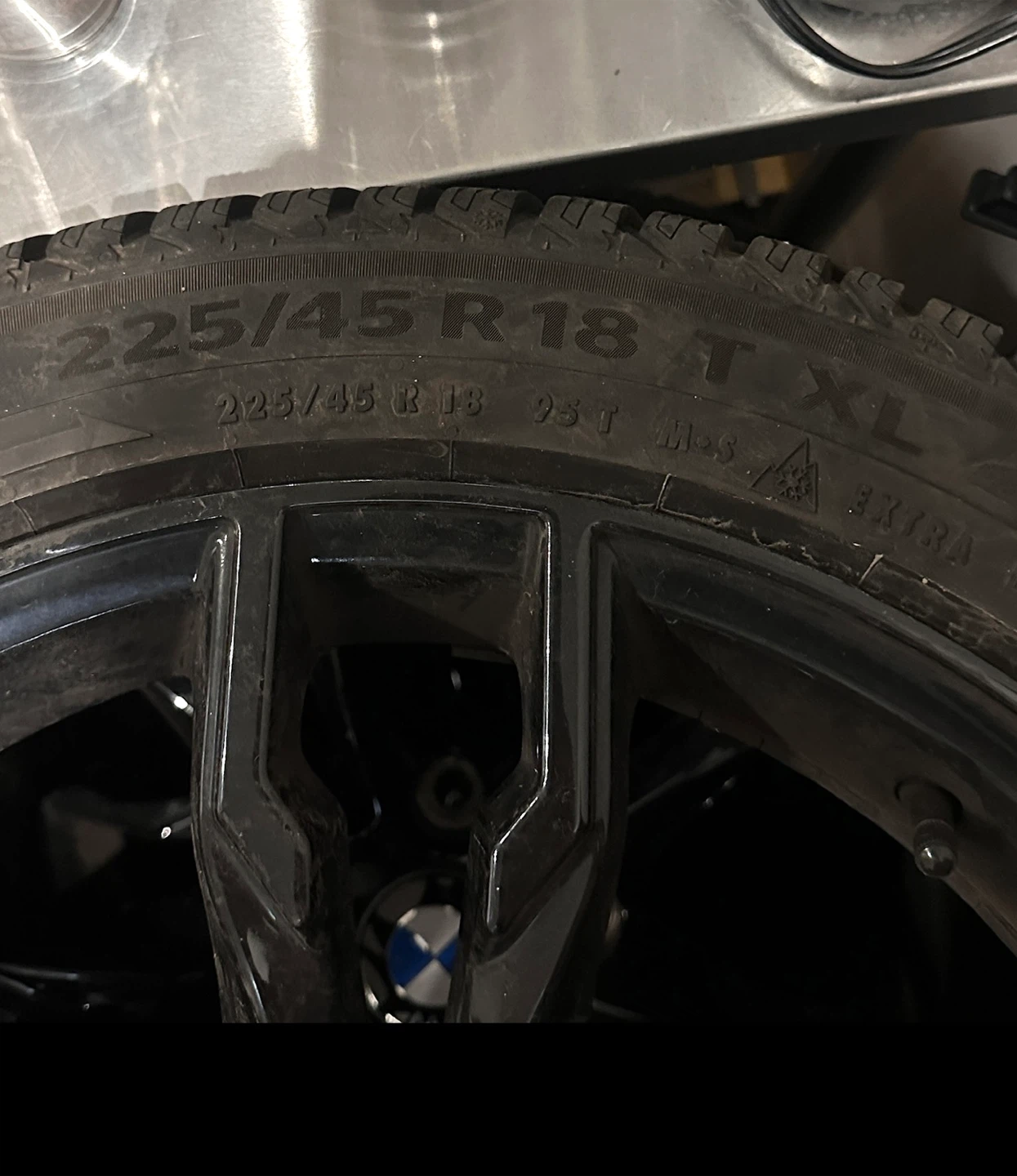 225/45R18 Winter Tires on Rims - Set of 4 - photo 2
