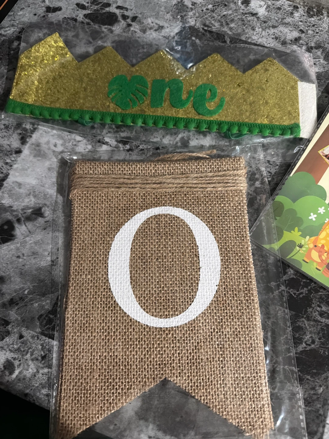 New Baby Photo Banner, Crown, Burlap Banner 🥕