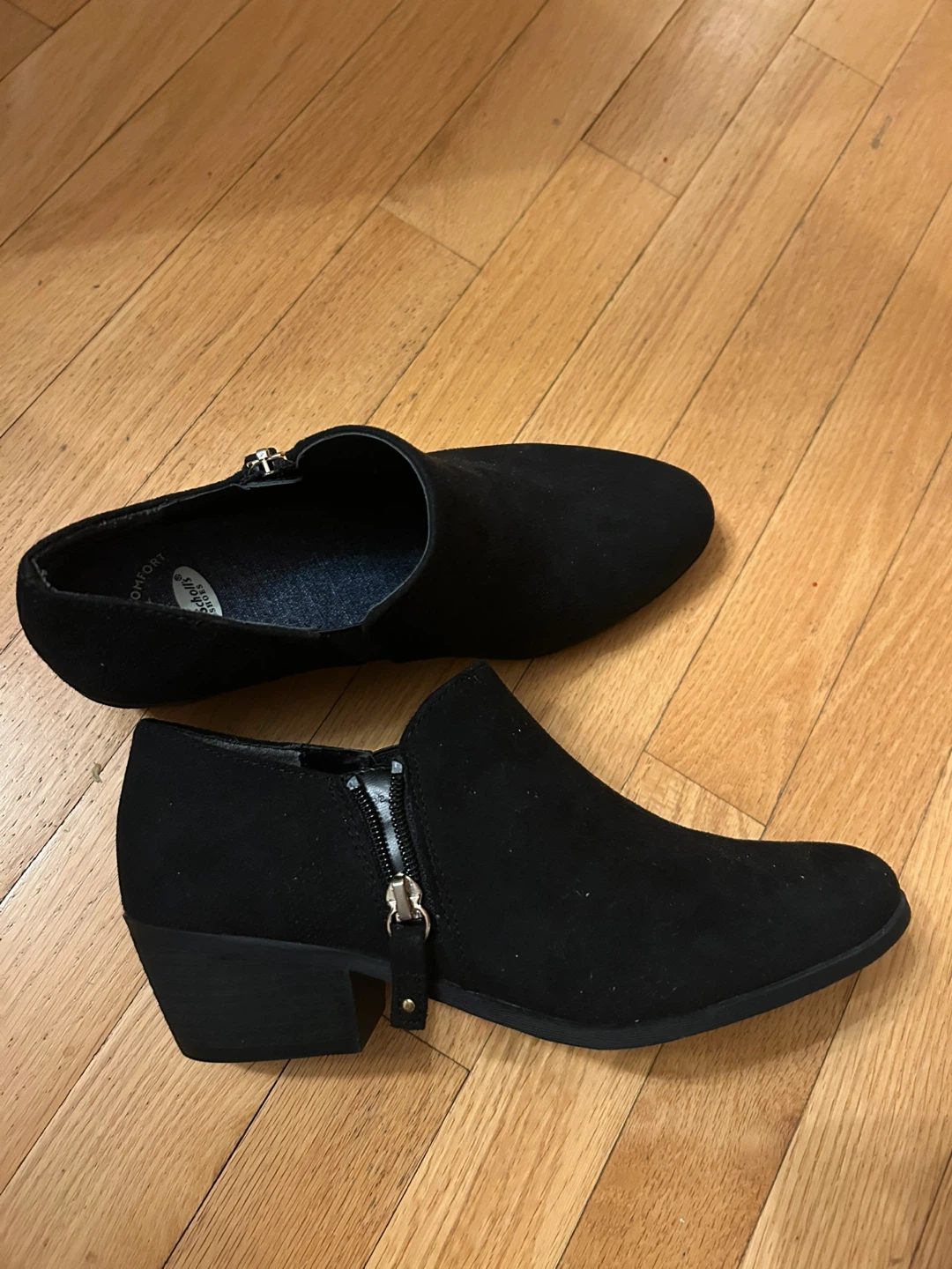 New size 8 Dr. Scholl's Black Ankle Boots