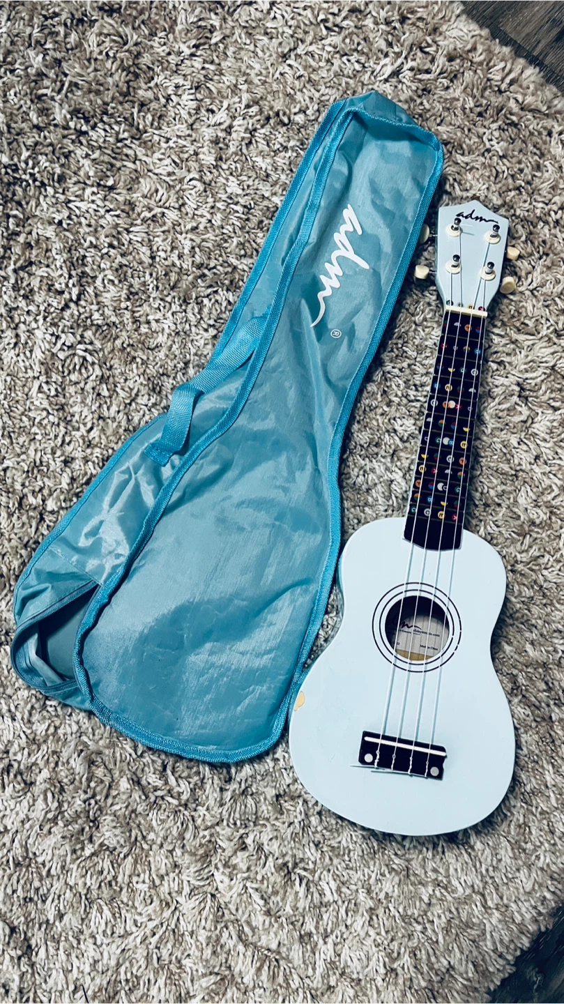 ADM Soprano Ukulele with Bag - Light Blue