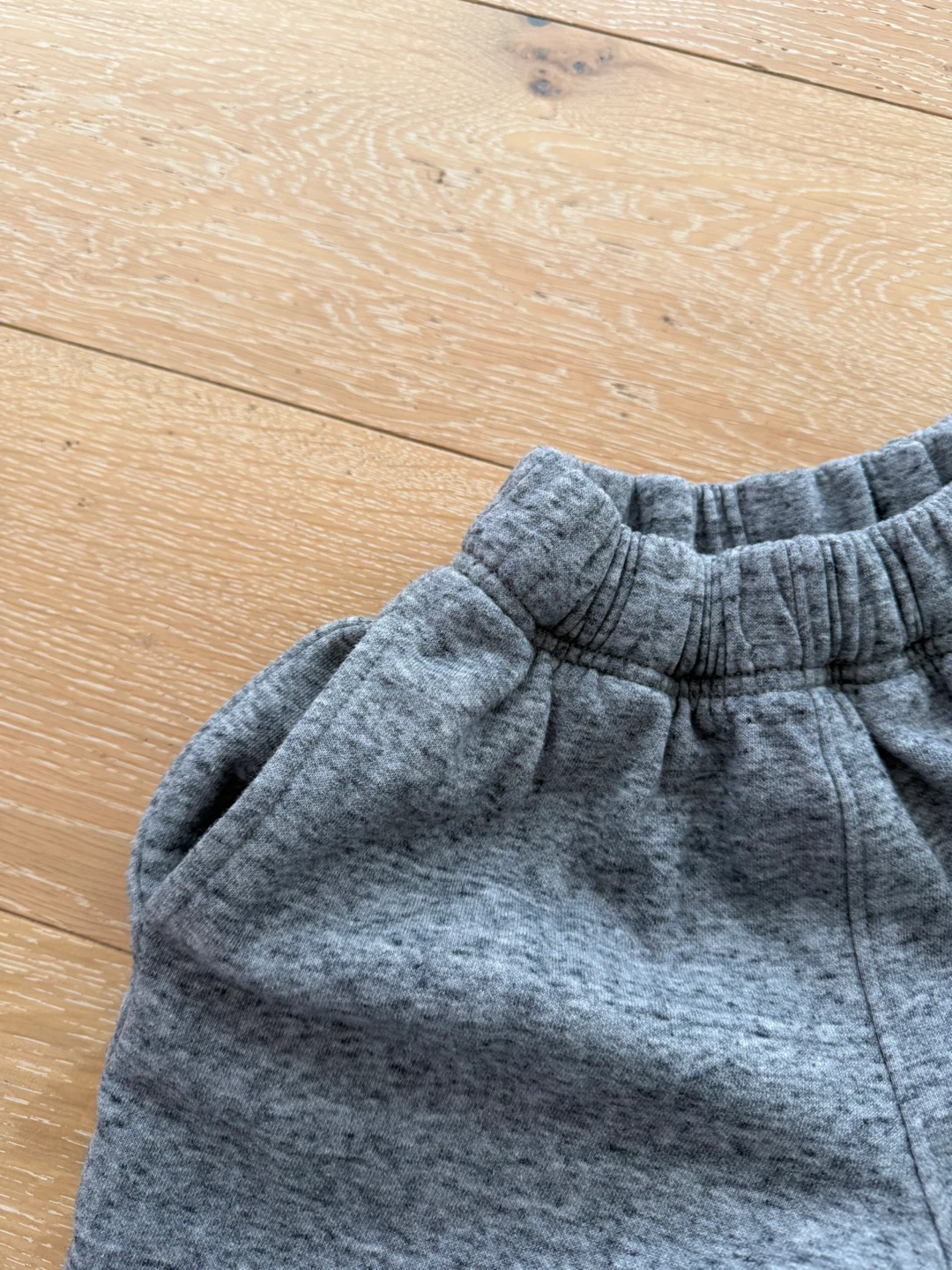 Old Navy Grey Sweatpants - Size S (6-7) - photo 2