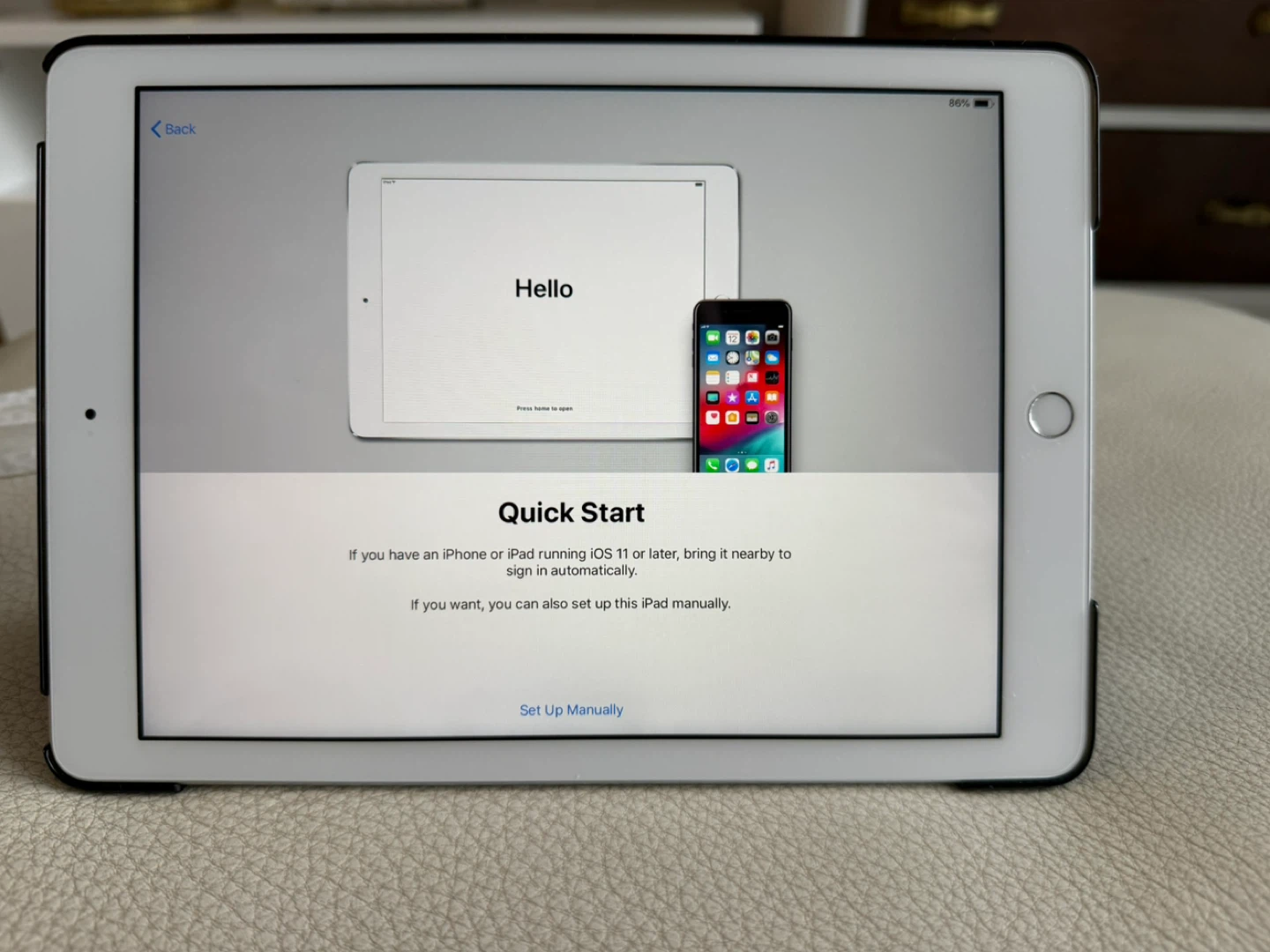 Apple iPad 9.7” (2018, 6th Gen) - photo 2
