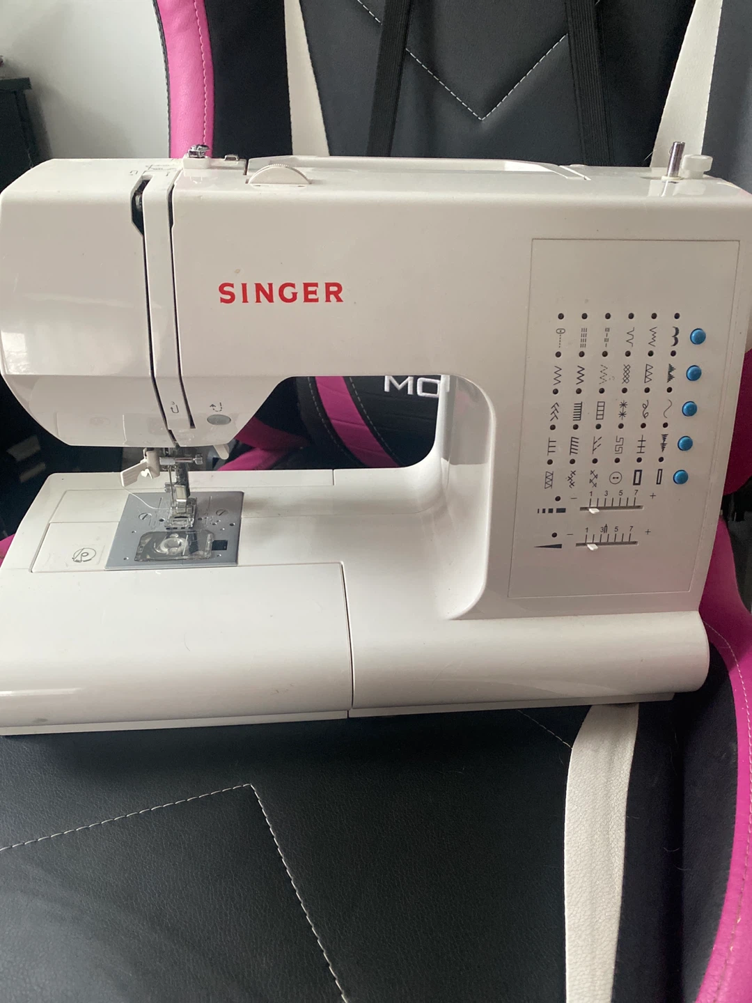 SINGER Sewing Machine