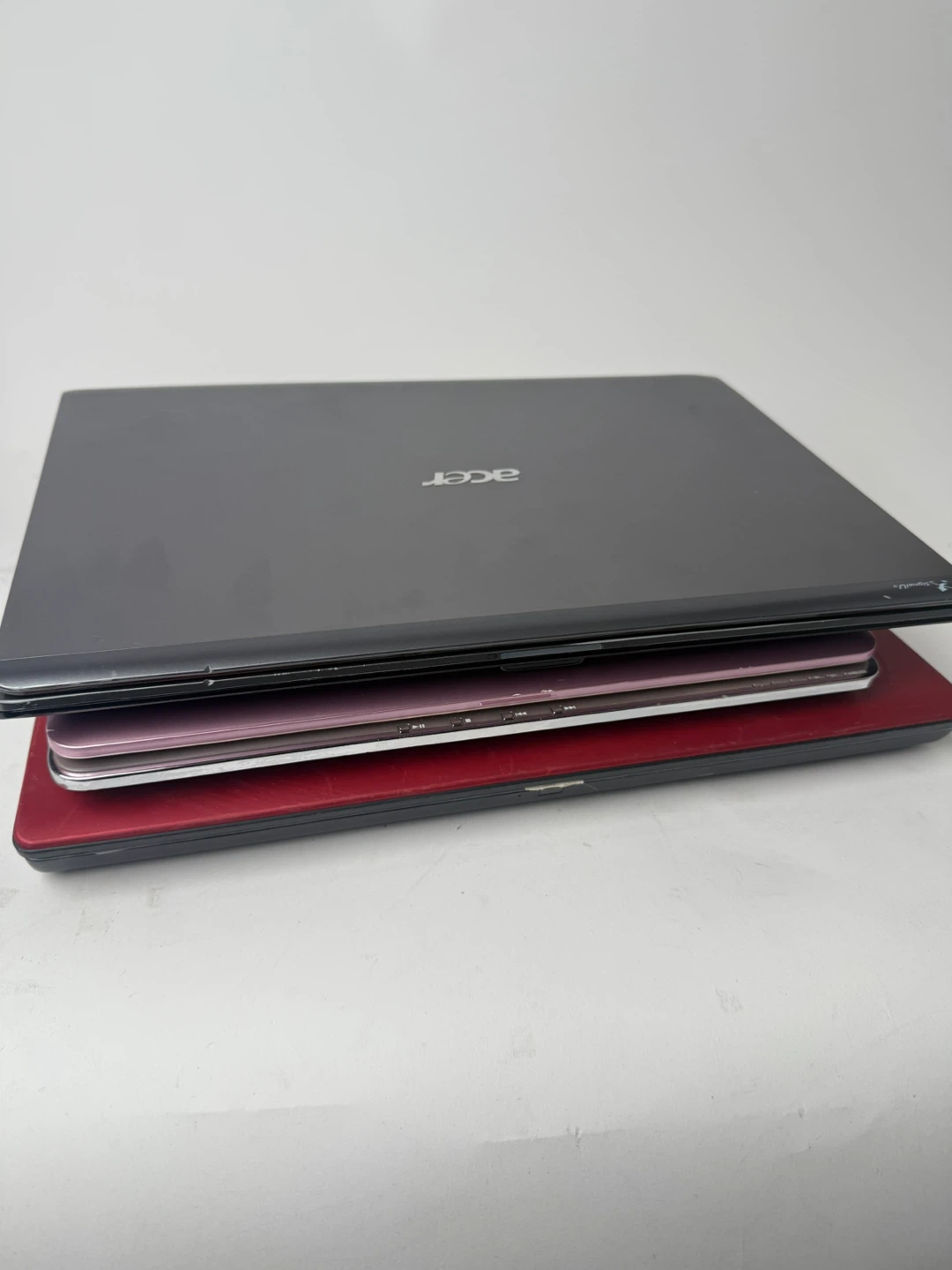 Stack of 3 laptops - U Fix