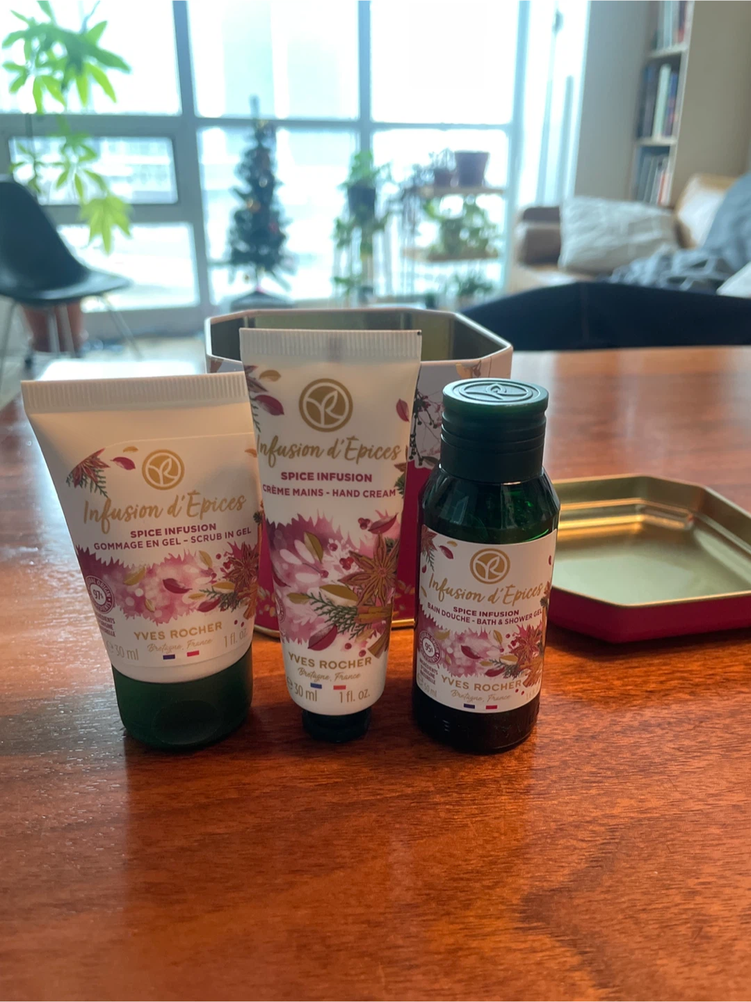Yves Rocher Christmas Spice Infusion Fragrance Kit