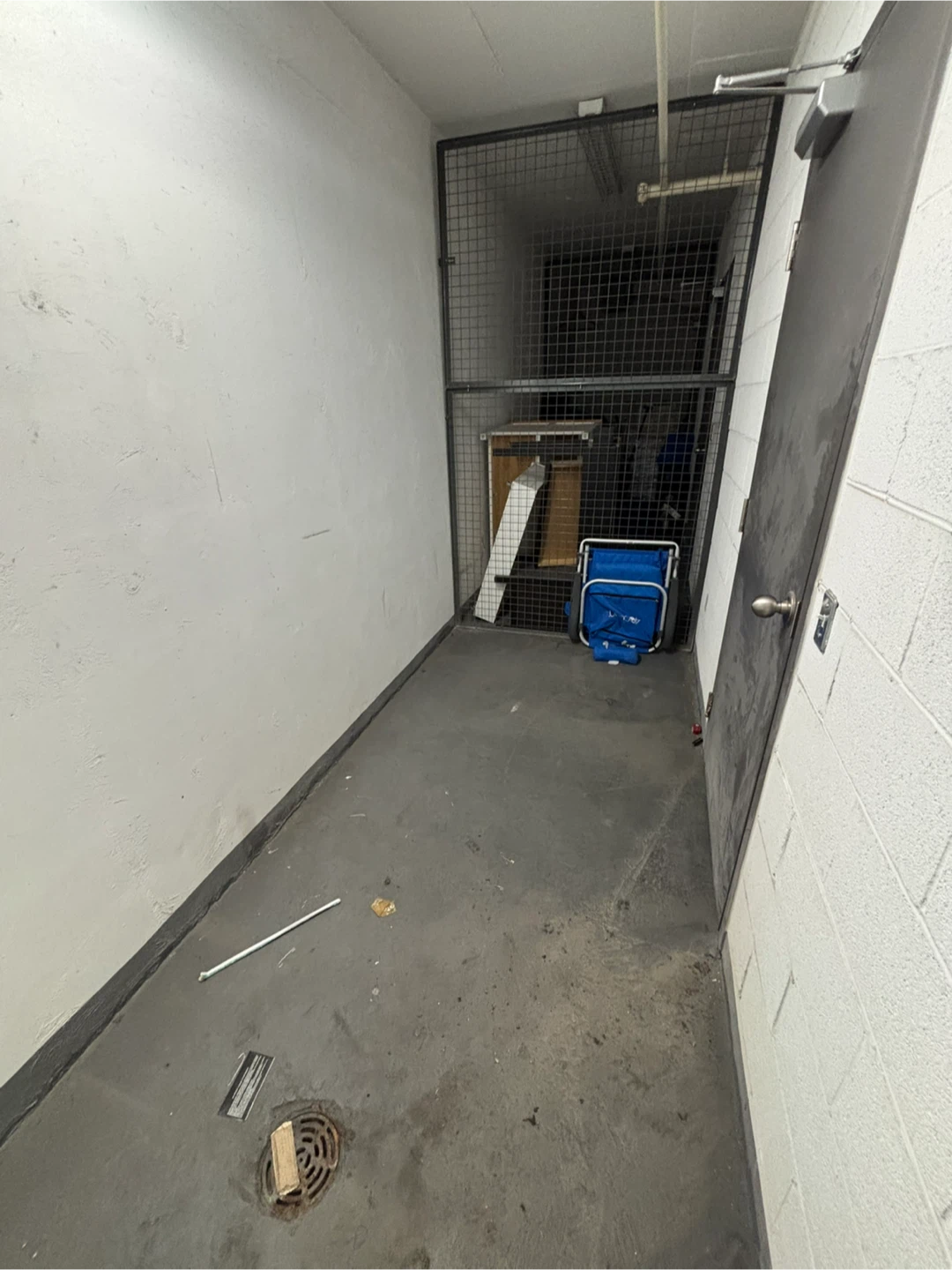 Shared locker storage - photo 2