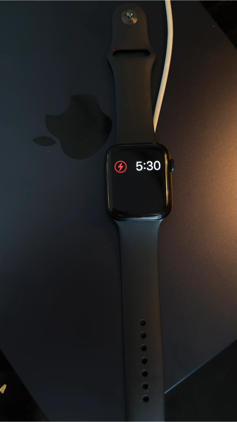 Apple Watch SE (2nd Gen) 44mm GPS + Cellular - photo 2