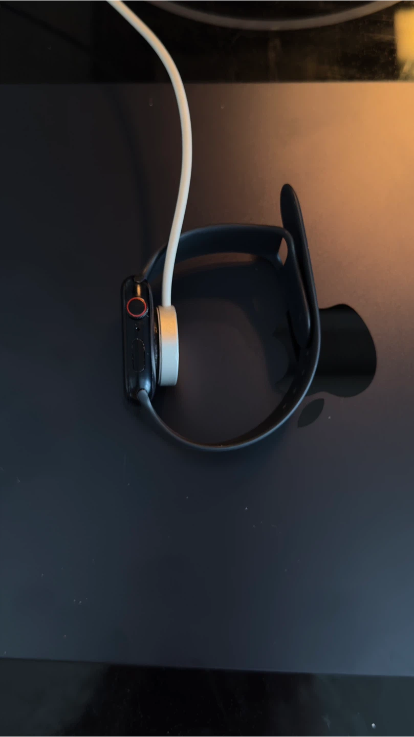 Apple Watch SE (2nd Gen) 44mm GPS + Cellular