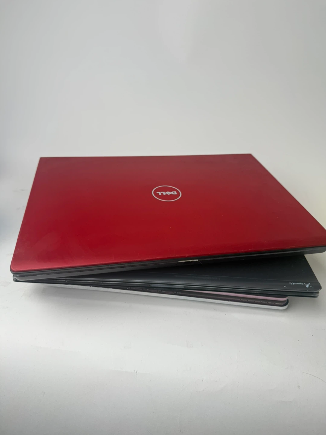 Dell Studio Laptop - Red 500GB HDD - photo 4