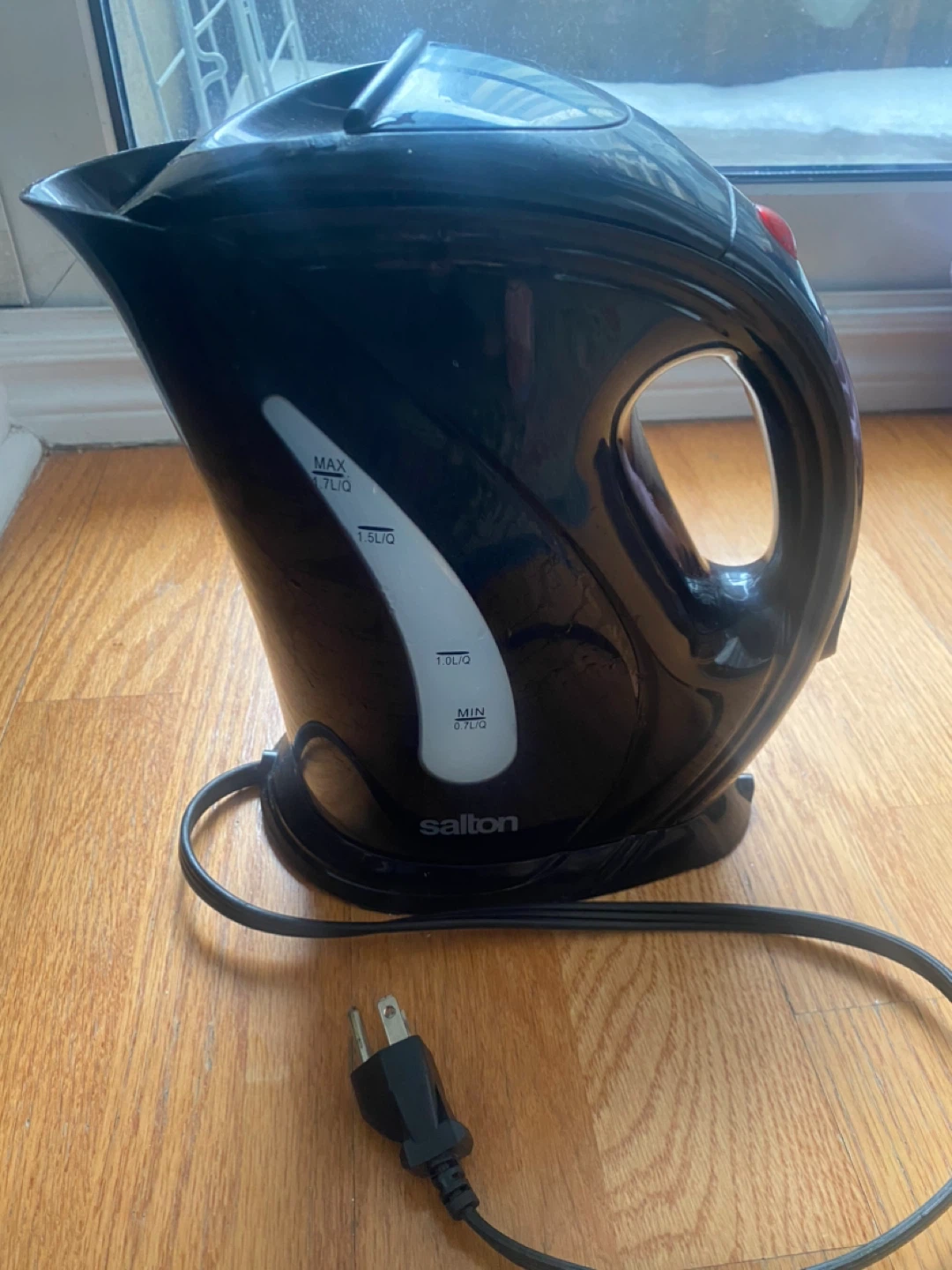 Salton Black 1.7L Electric Kettle