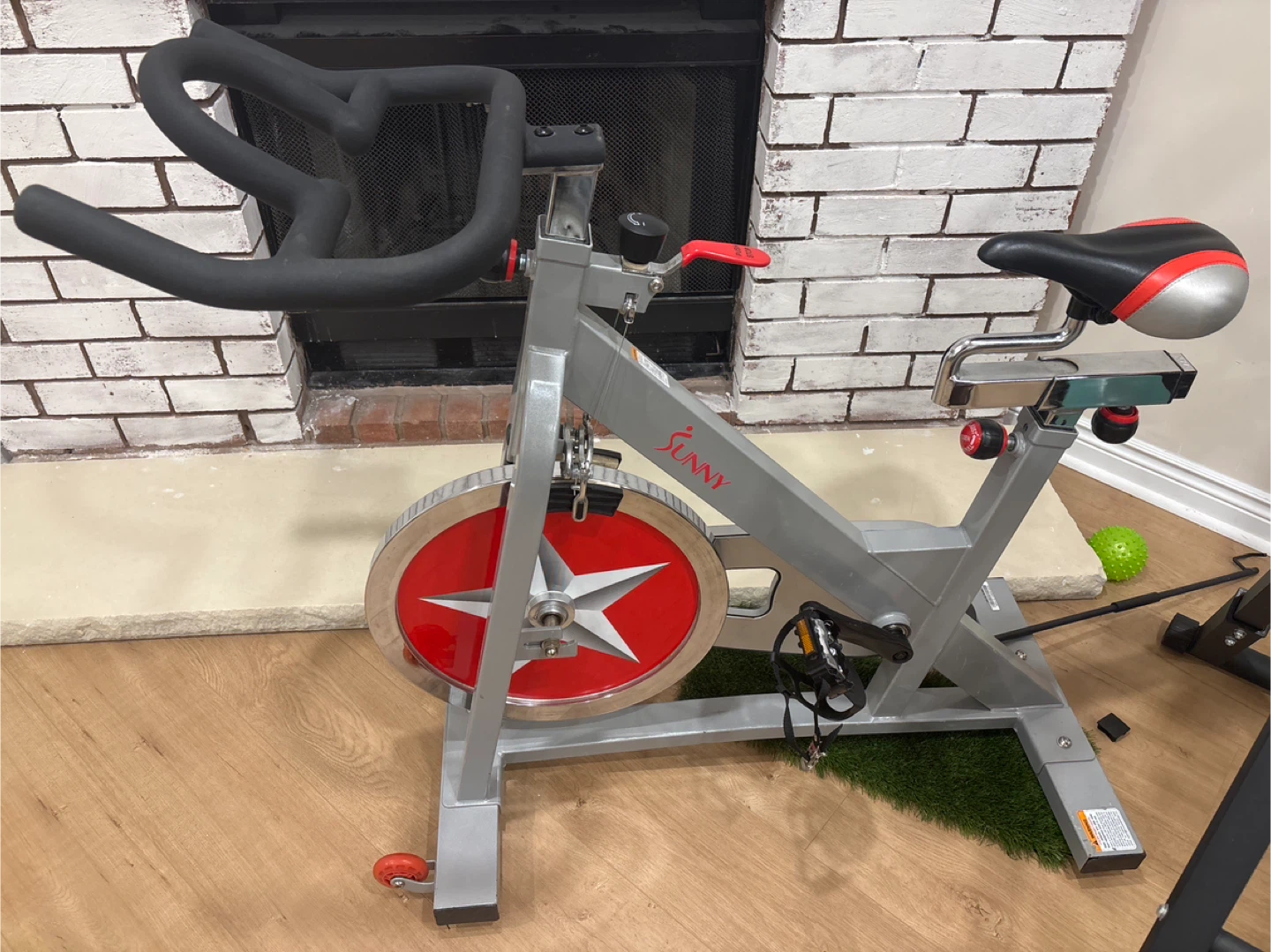 Sunny Health & Fitness Indoor Cycling Bike