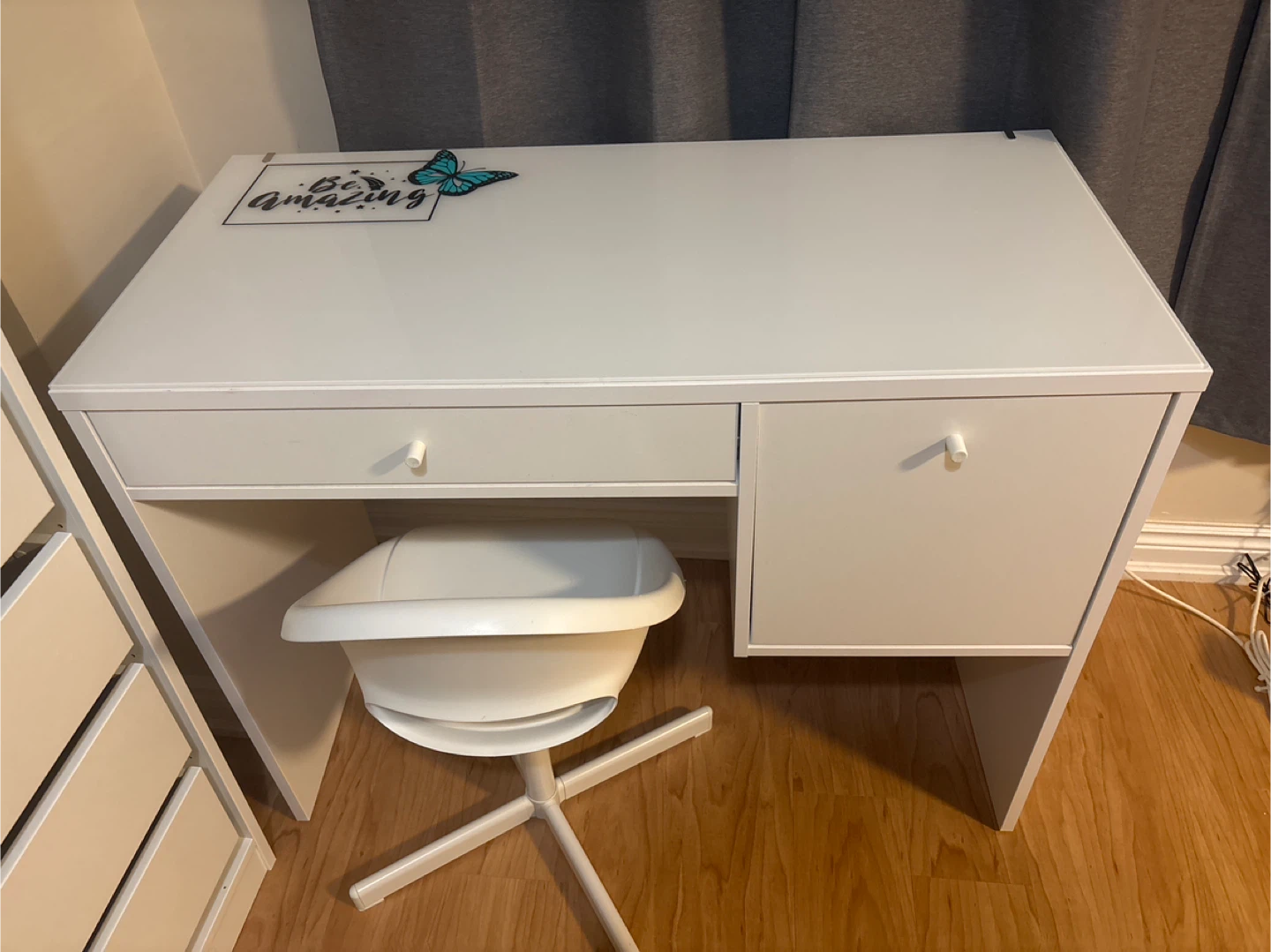 White Desk and Chair Set kids