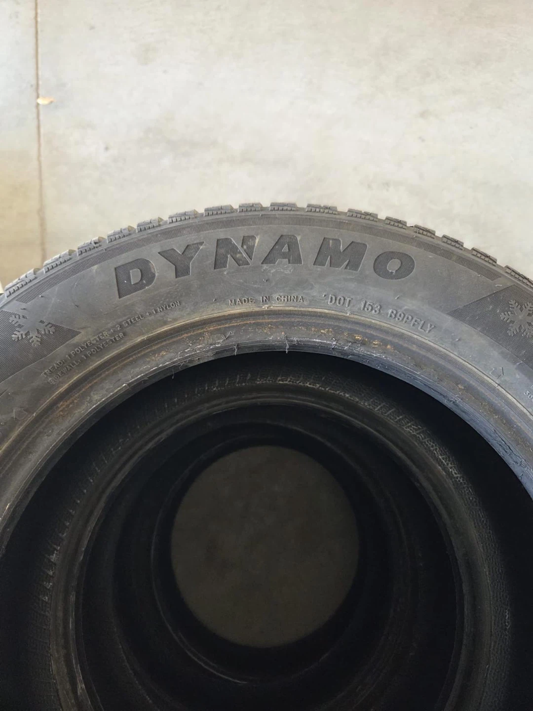 Dynamo Winter DW702 Tires - 195/60R15 - photo 4