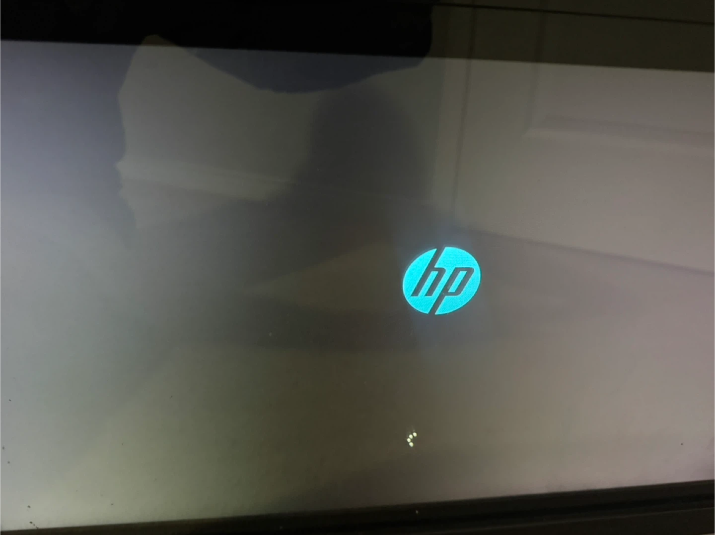 HP Pavilion 23 TouchSmart All-in-One PC - photo 3